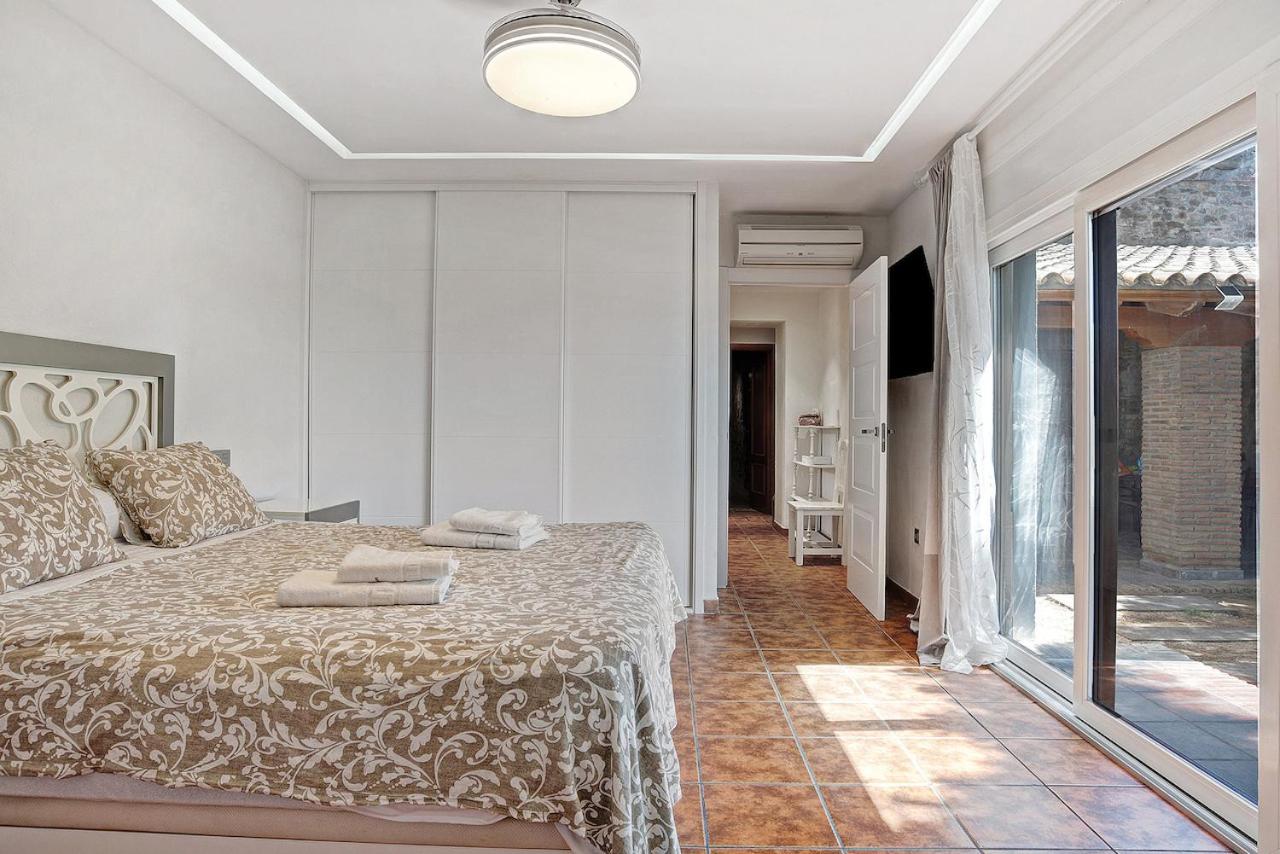 Villa photo 2