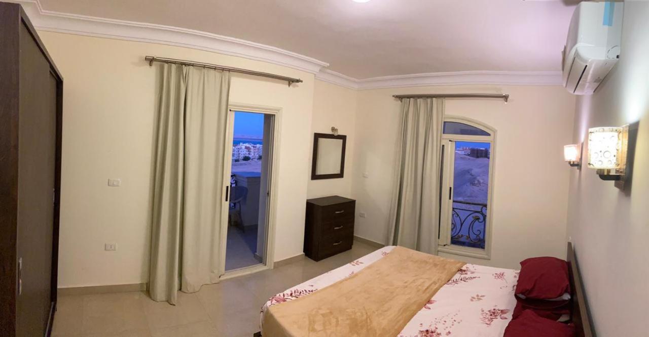 Two-Bedroom Apartment with Sea View - Photo 6
