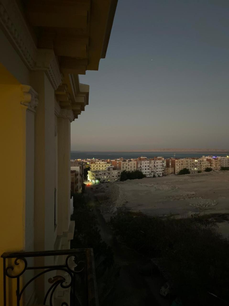 Two-Bedroom Apartment with Sea View - Photo 2