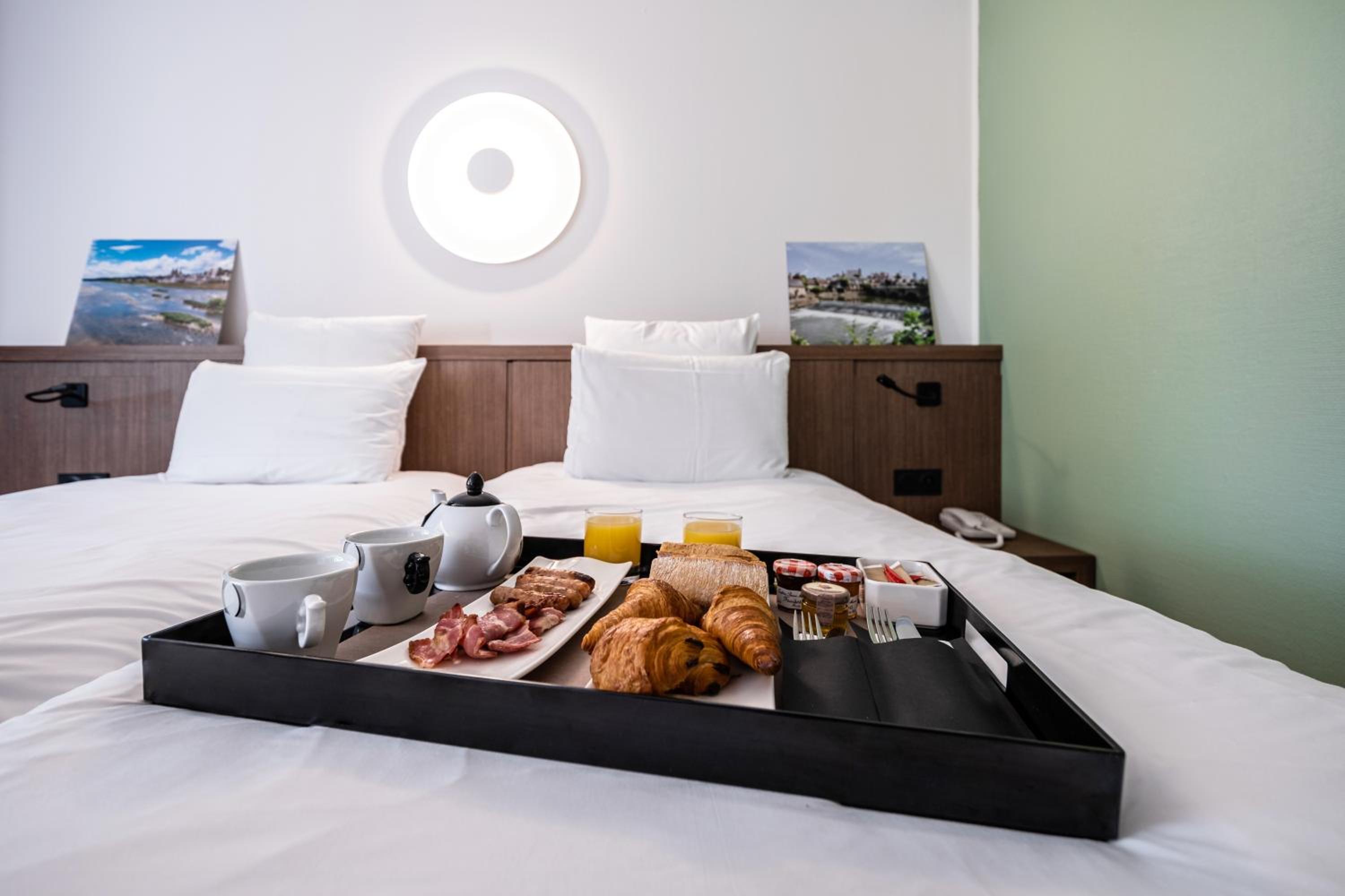 Classic Twin Room with Spa Access photo 3