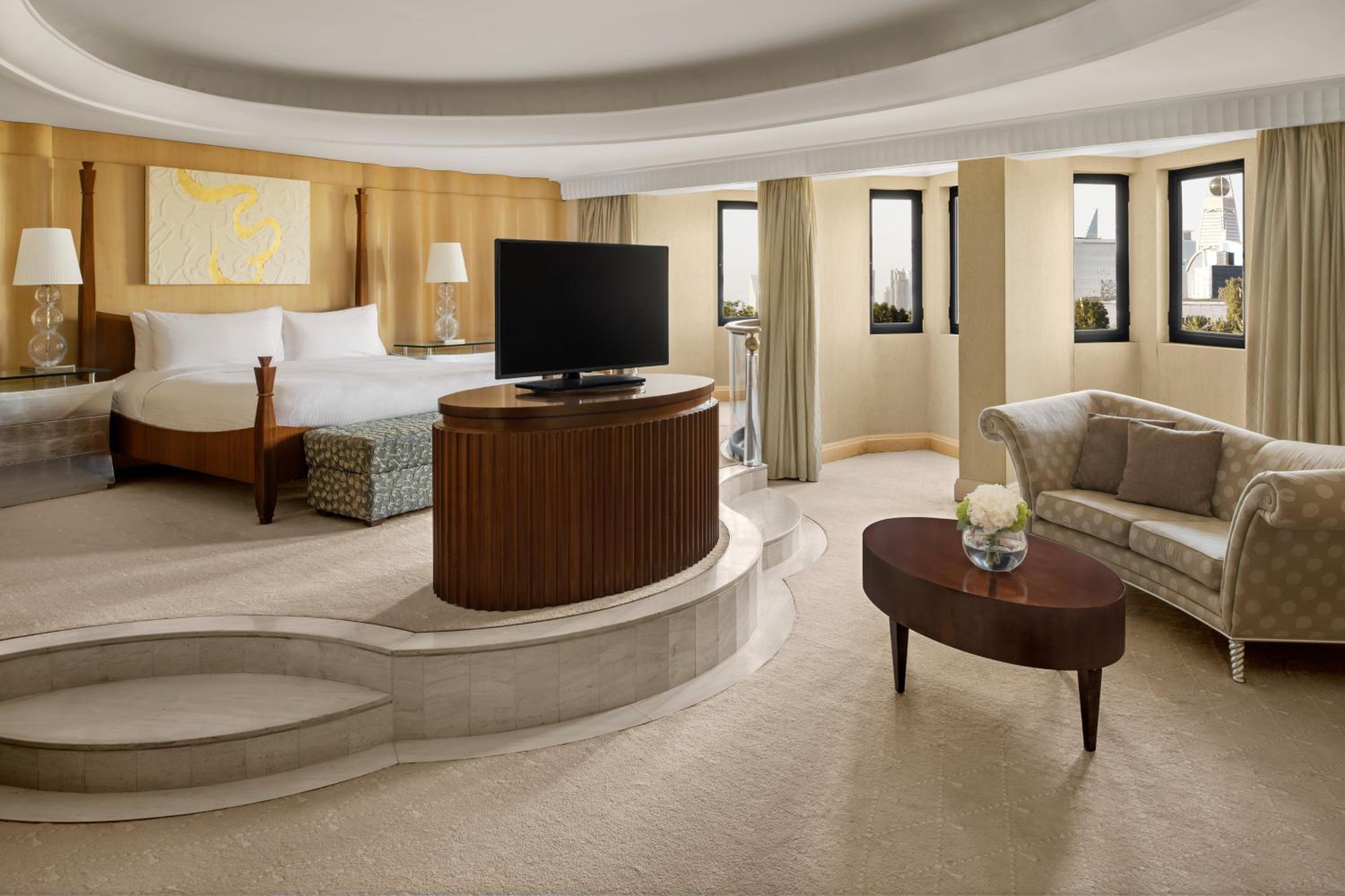 Royal Club Suite