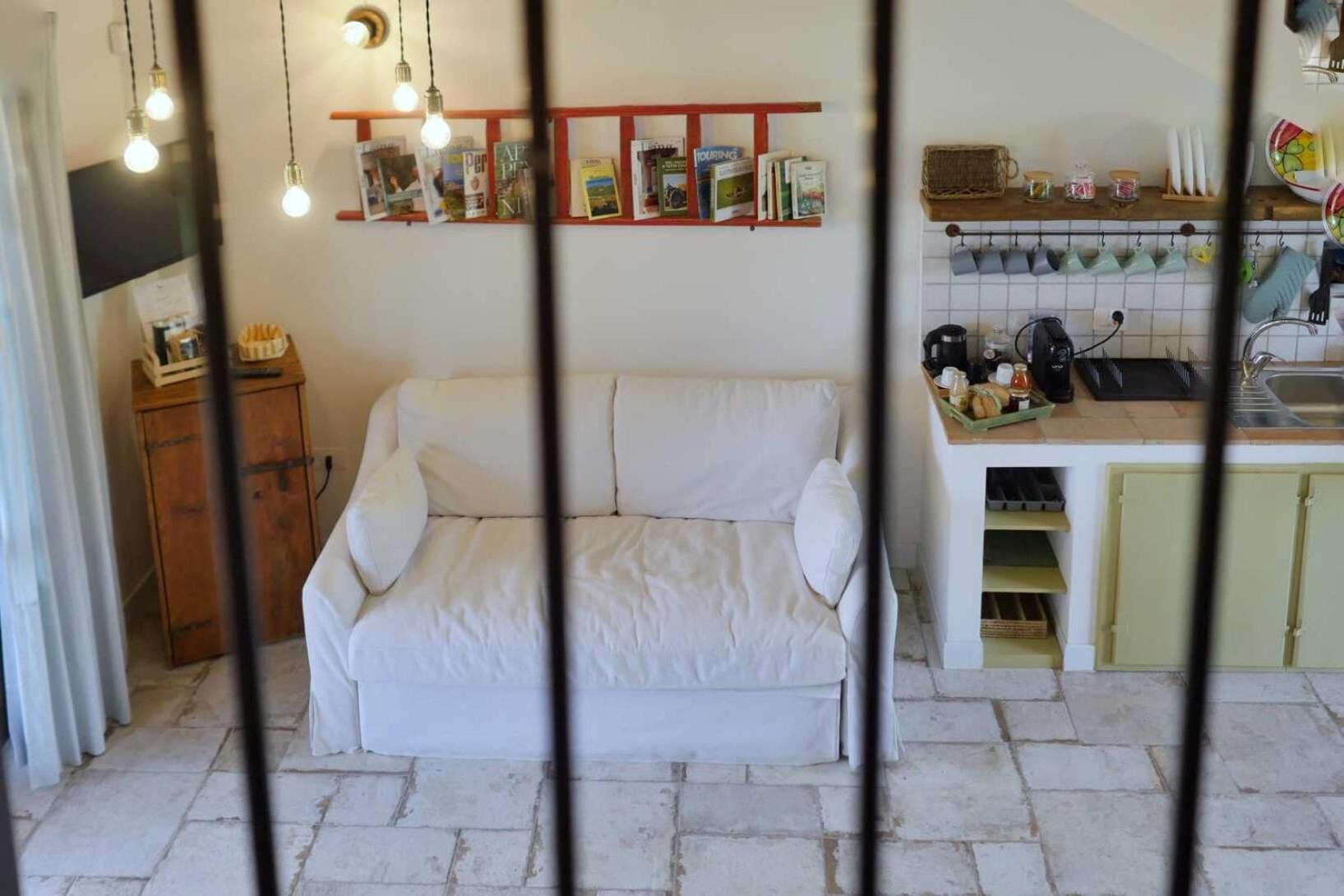 One-Bedroom Apartment - Photo 14