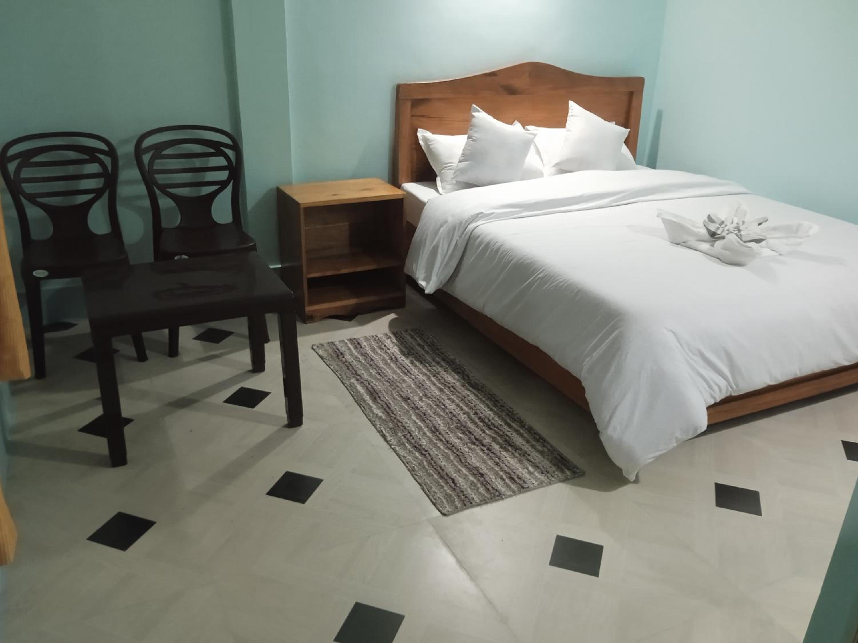 Deluxe Double Room (2 Adults + 1 Child) photo 2