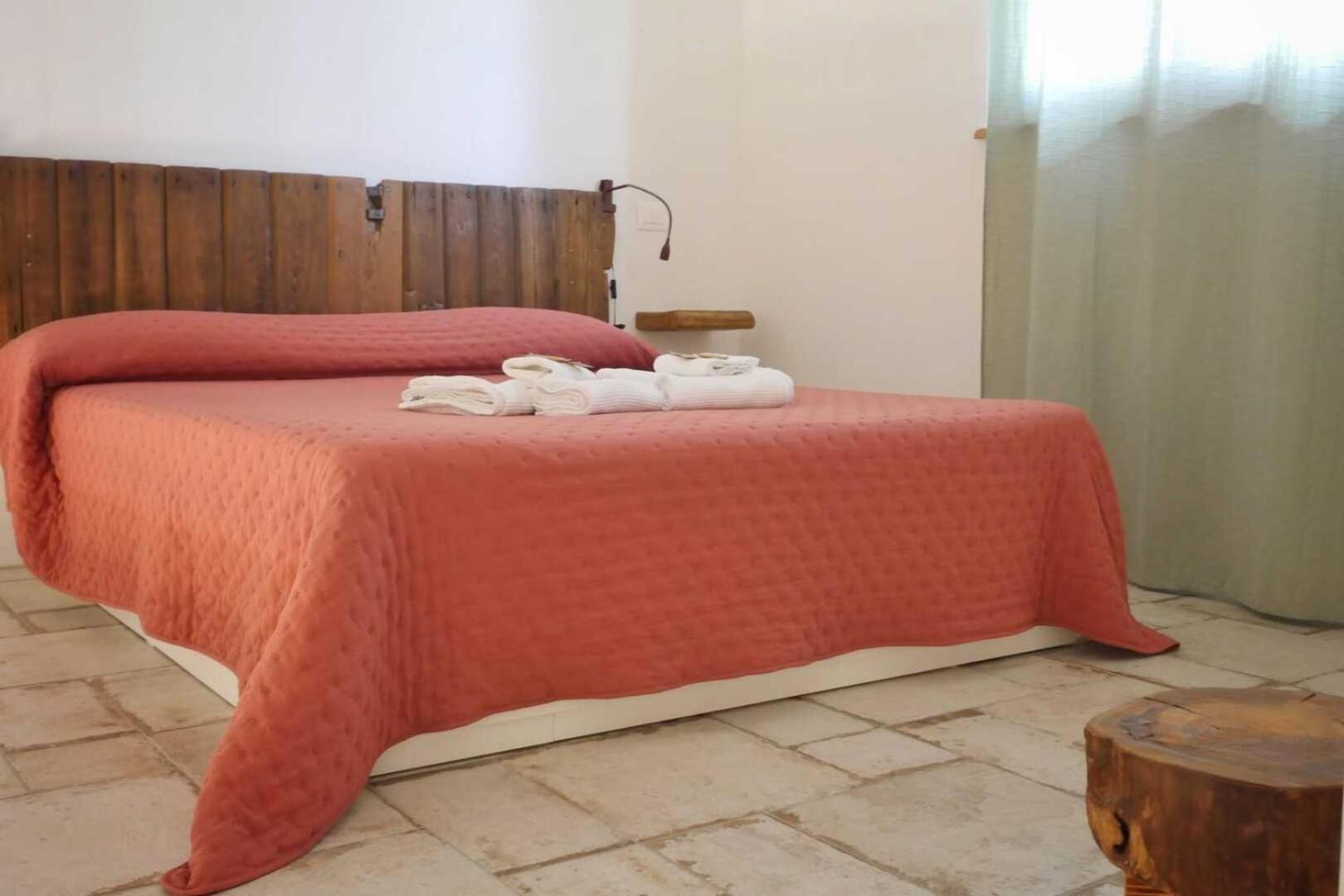 One-Bedroom Apartment - Photo 8