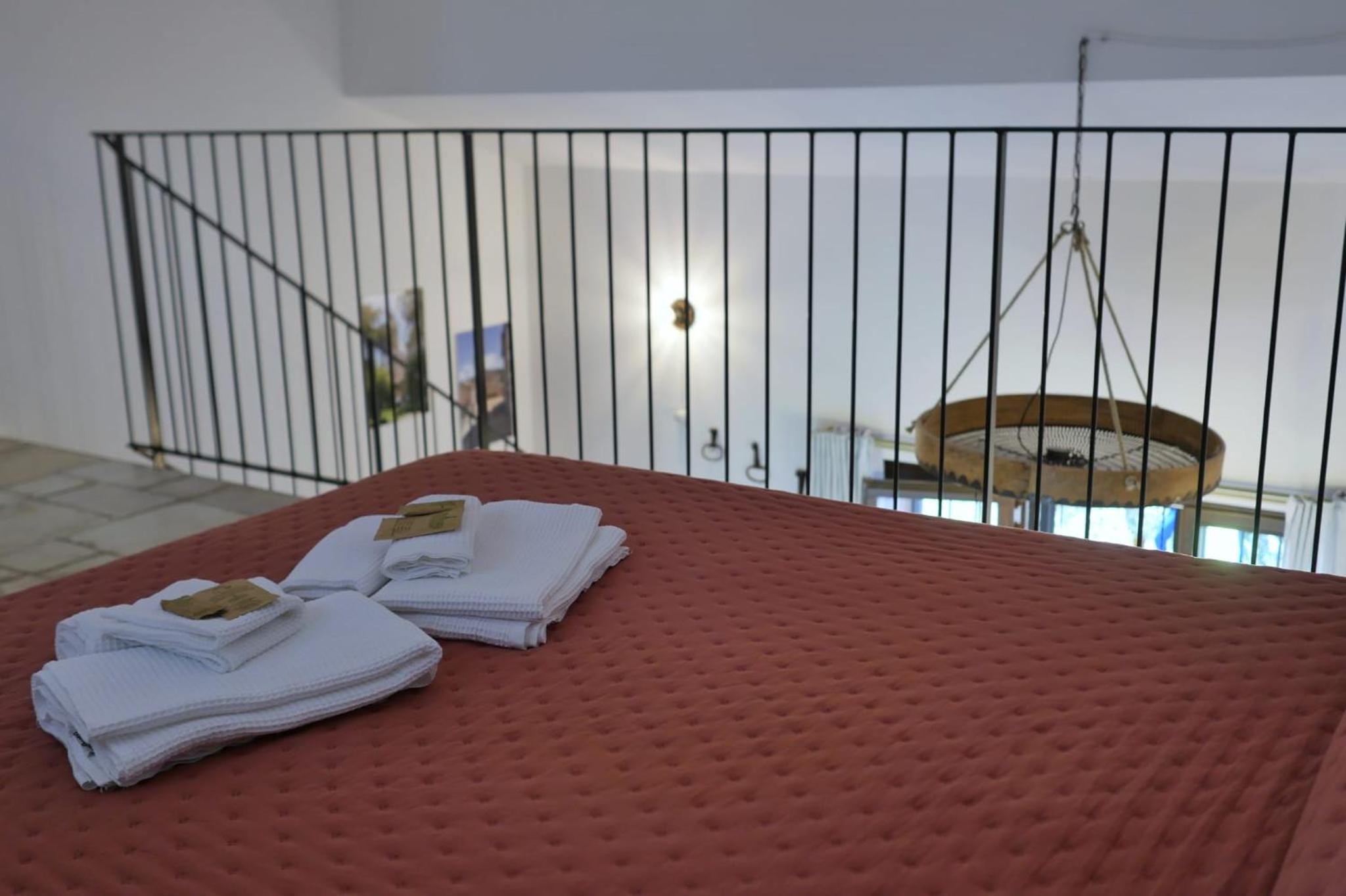 One-Bedroom Apartment - Photo 7