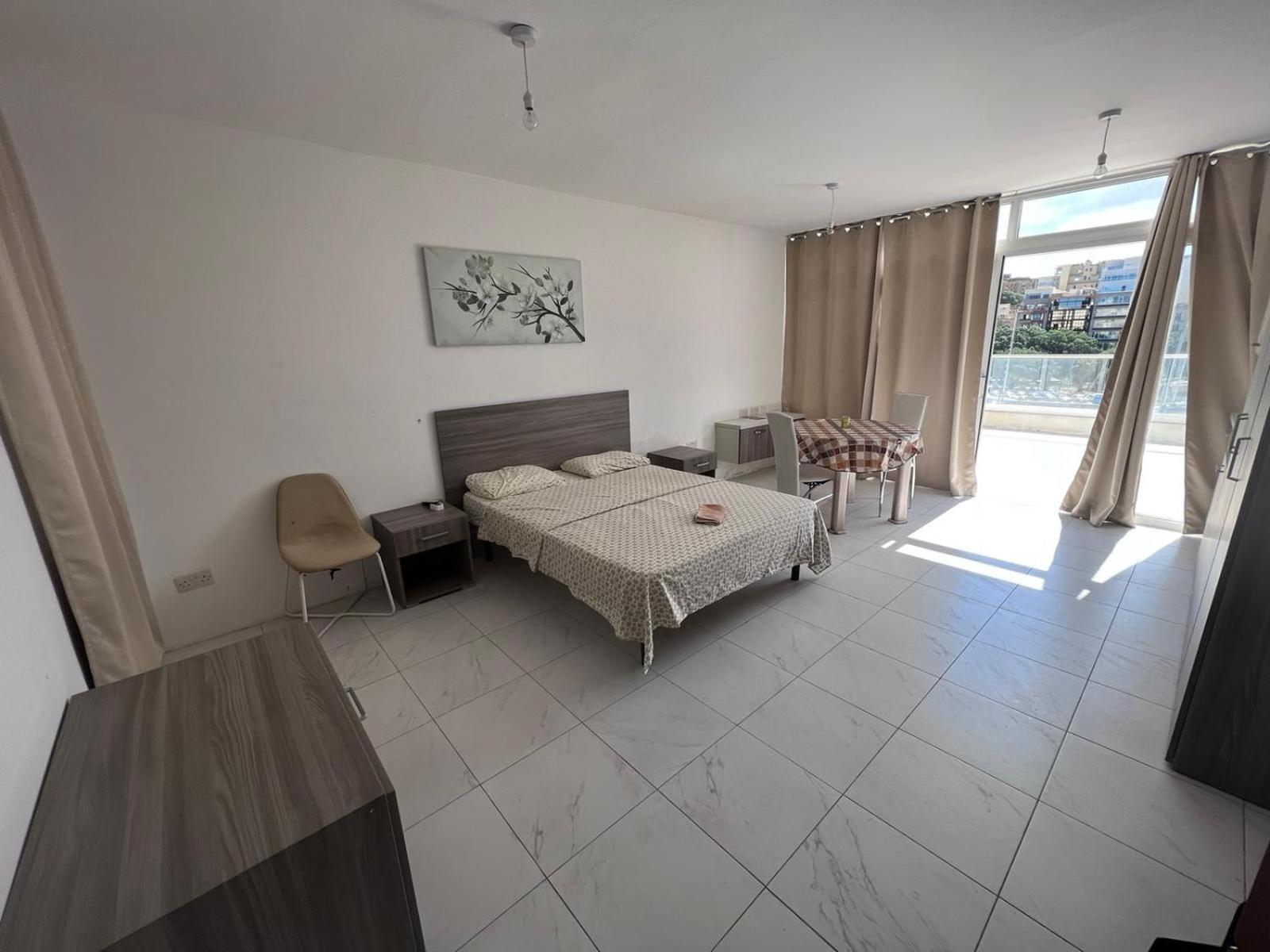 Studio with Sea View