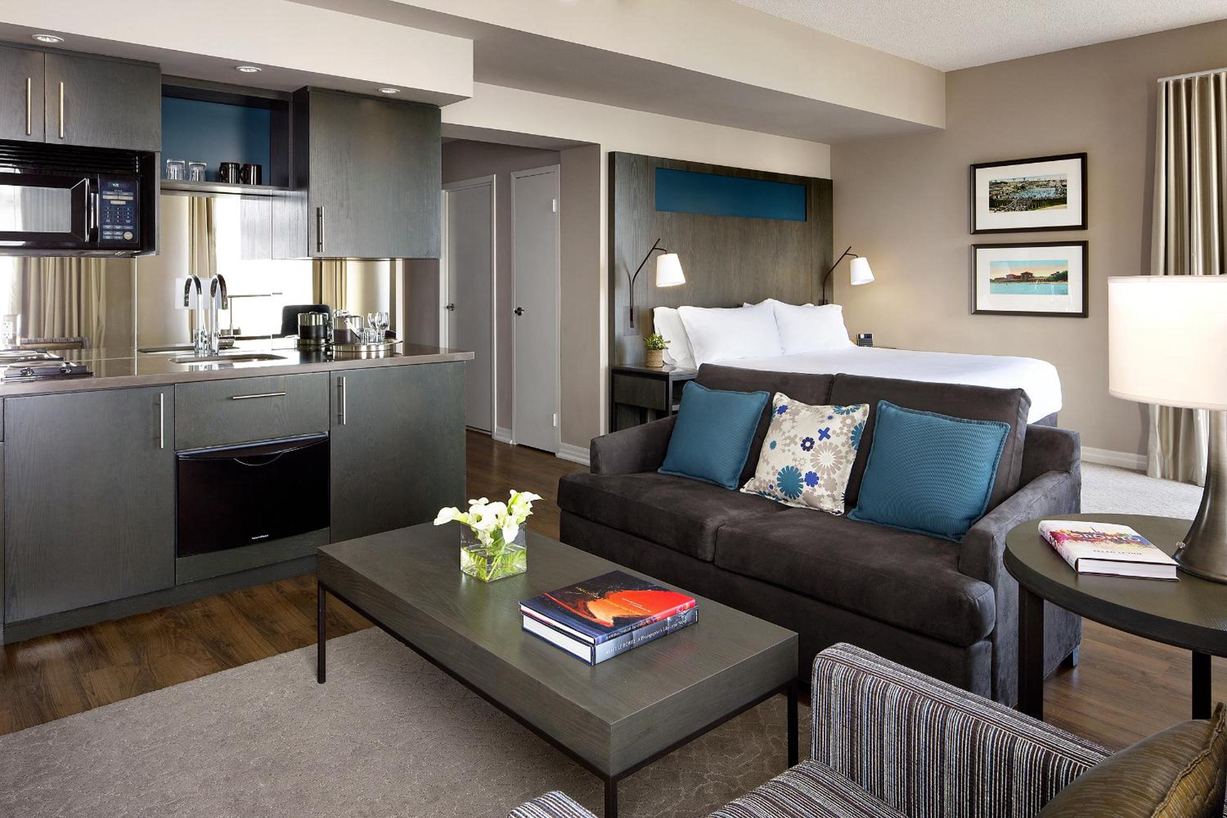 Tower Premium Suite - Photo 3