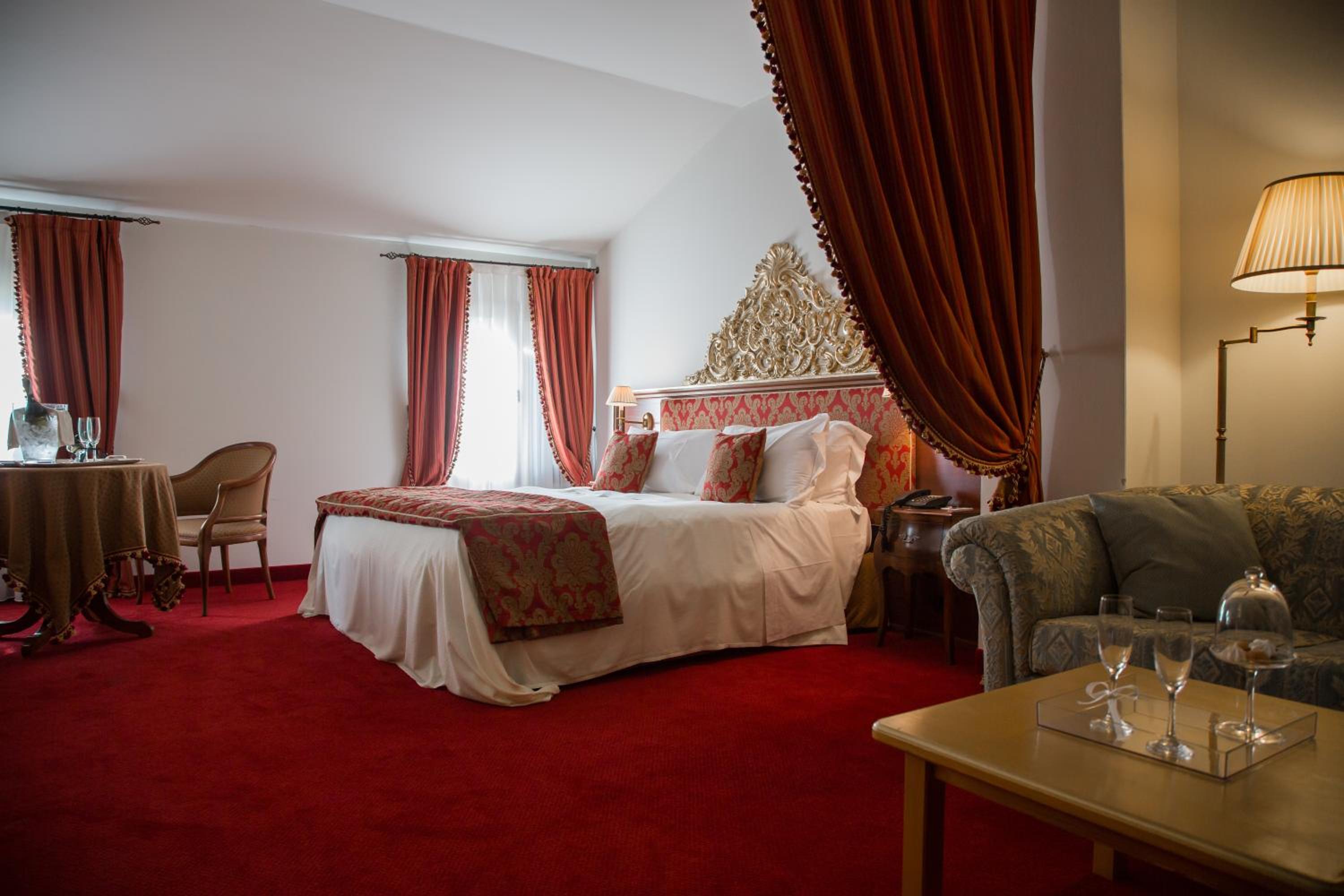 Junior Suite with Garden View - Photo 7