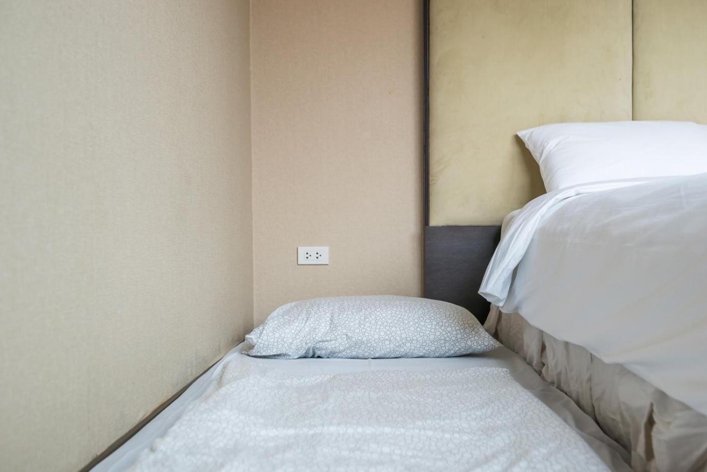 Three-Bedroom House - Photo 20