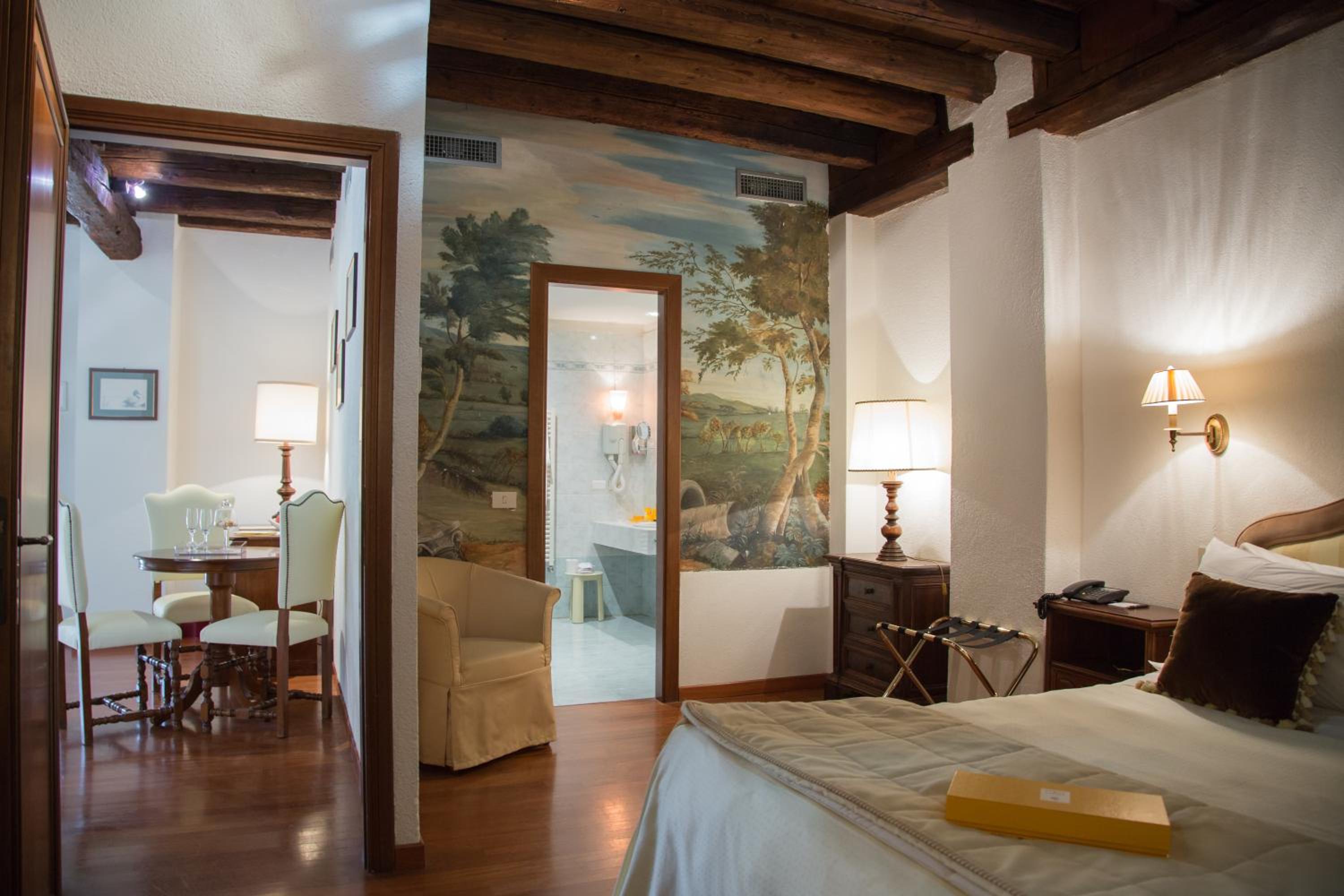 Suite with Garden View - Photo 1