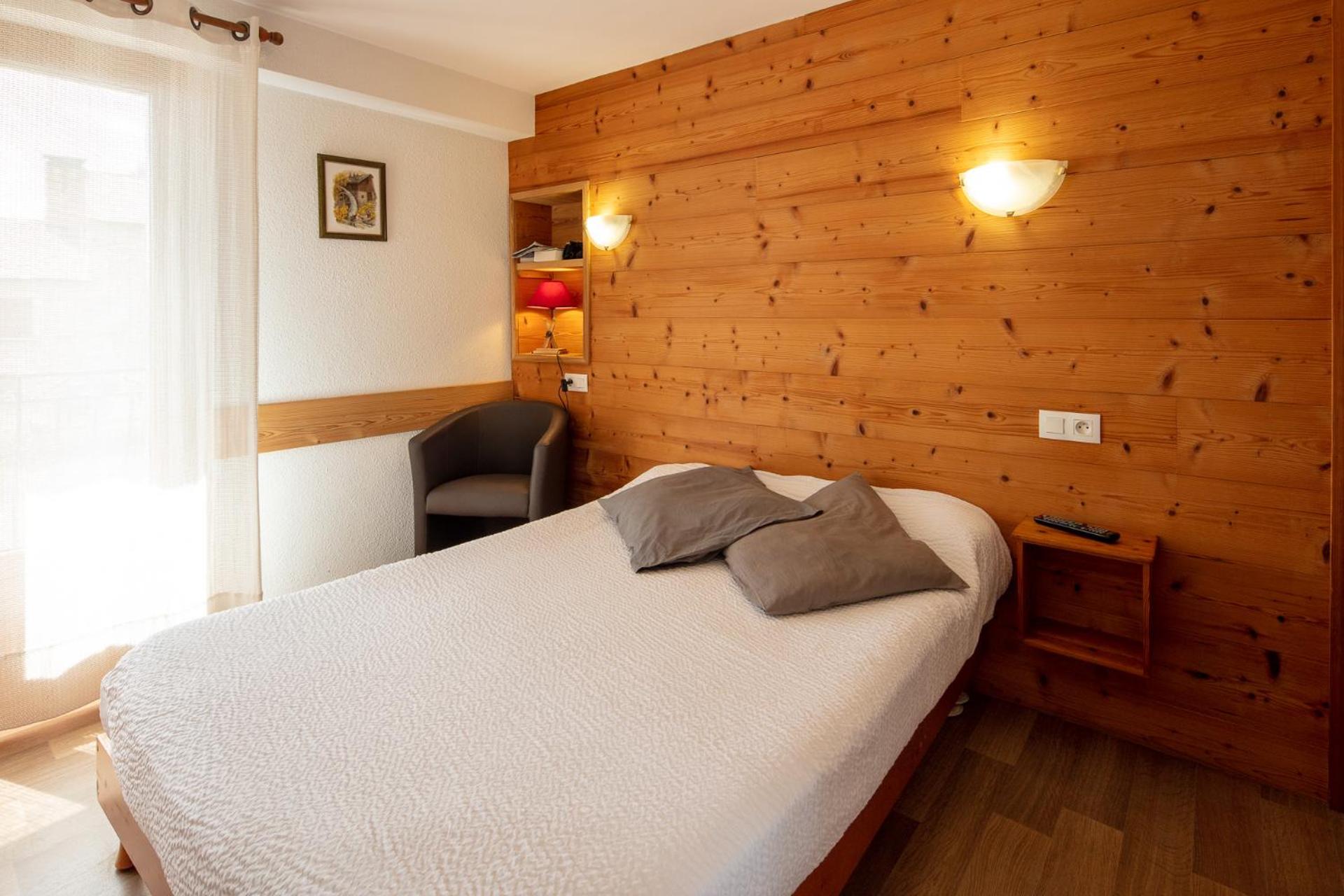 Double Room (1 Double Bed)