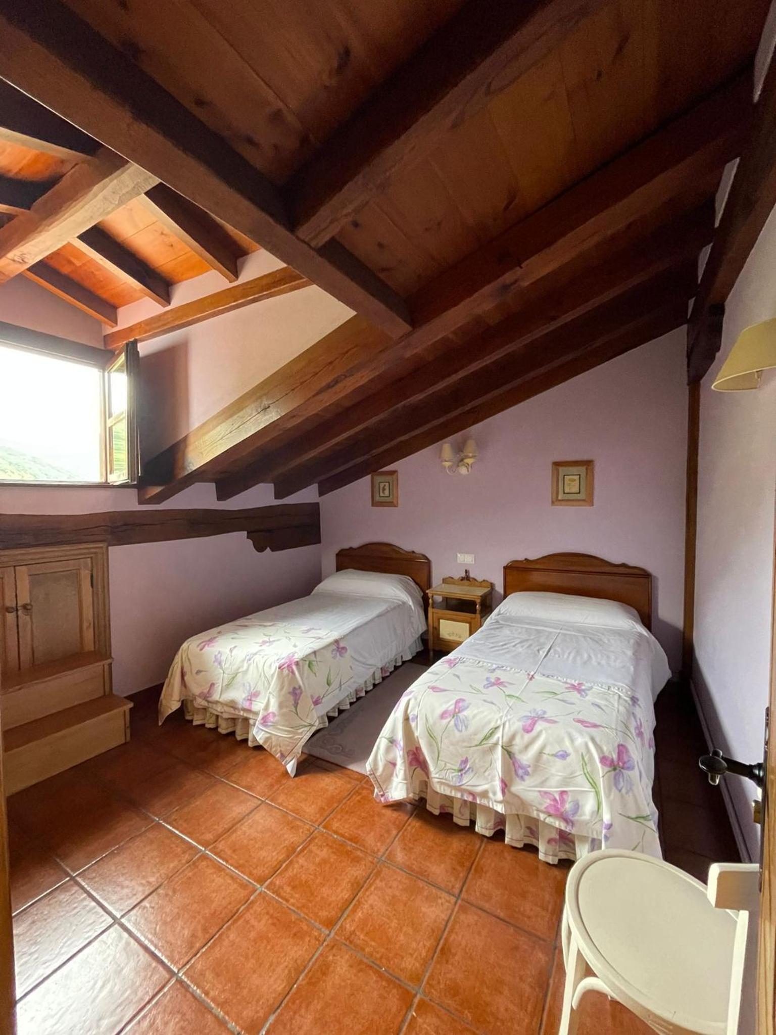 Casa de cuatro habitaciones