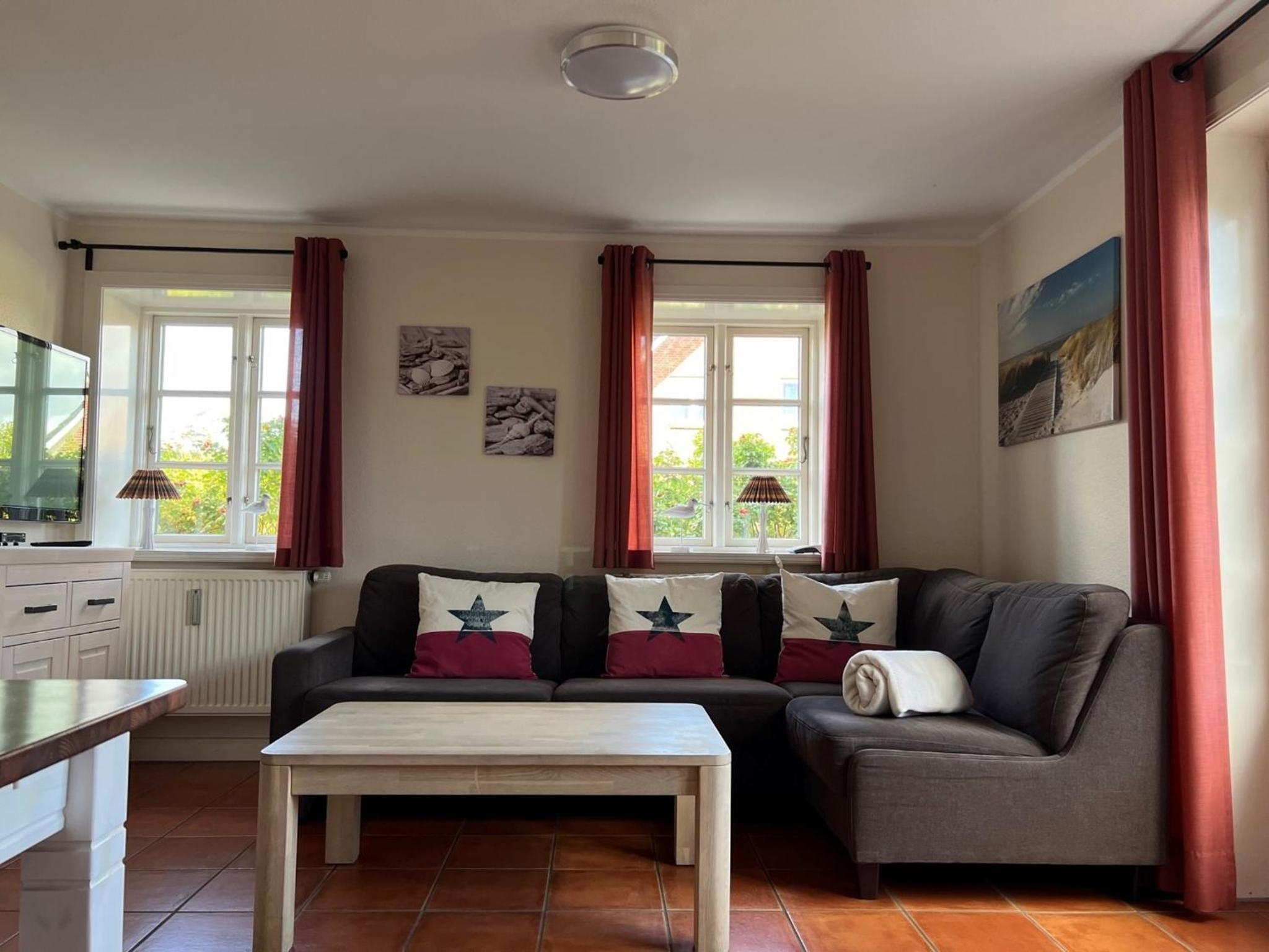 Apartment photo 1