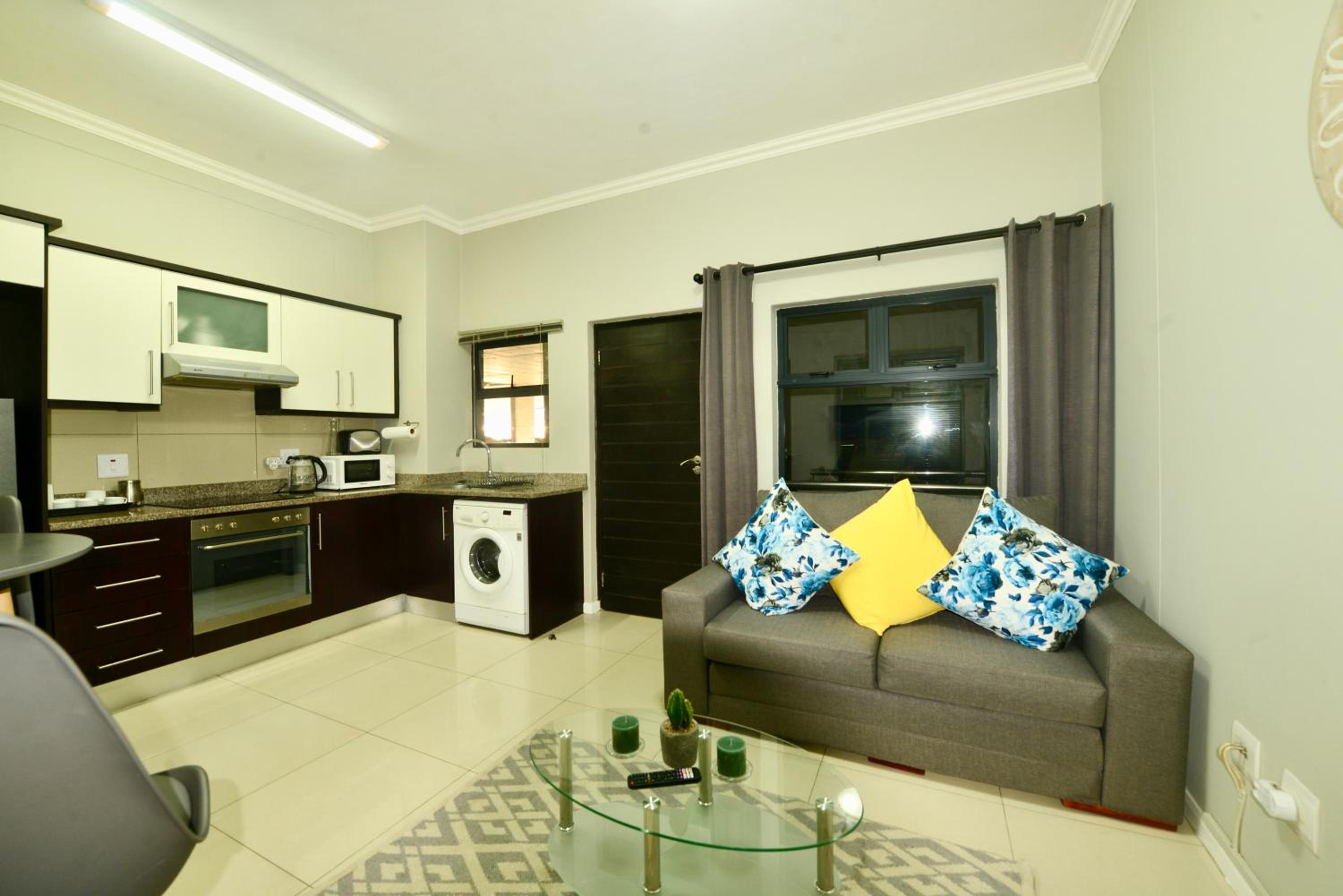 One-Bedroom Apartment - Photo 39