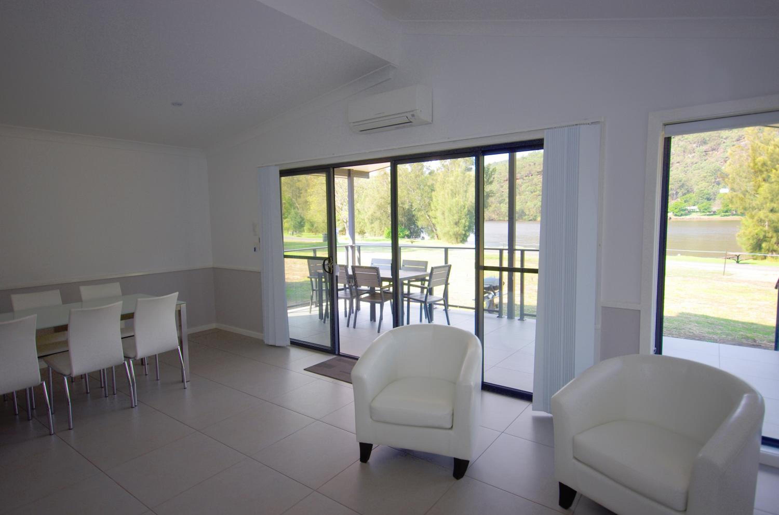 Three-Bedroom Villa - Riverside photo 2