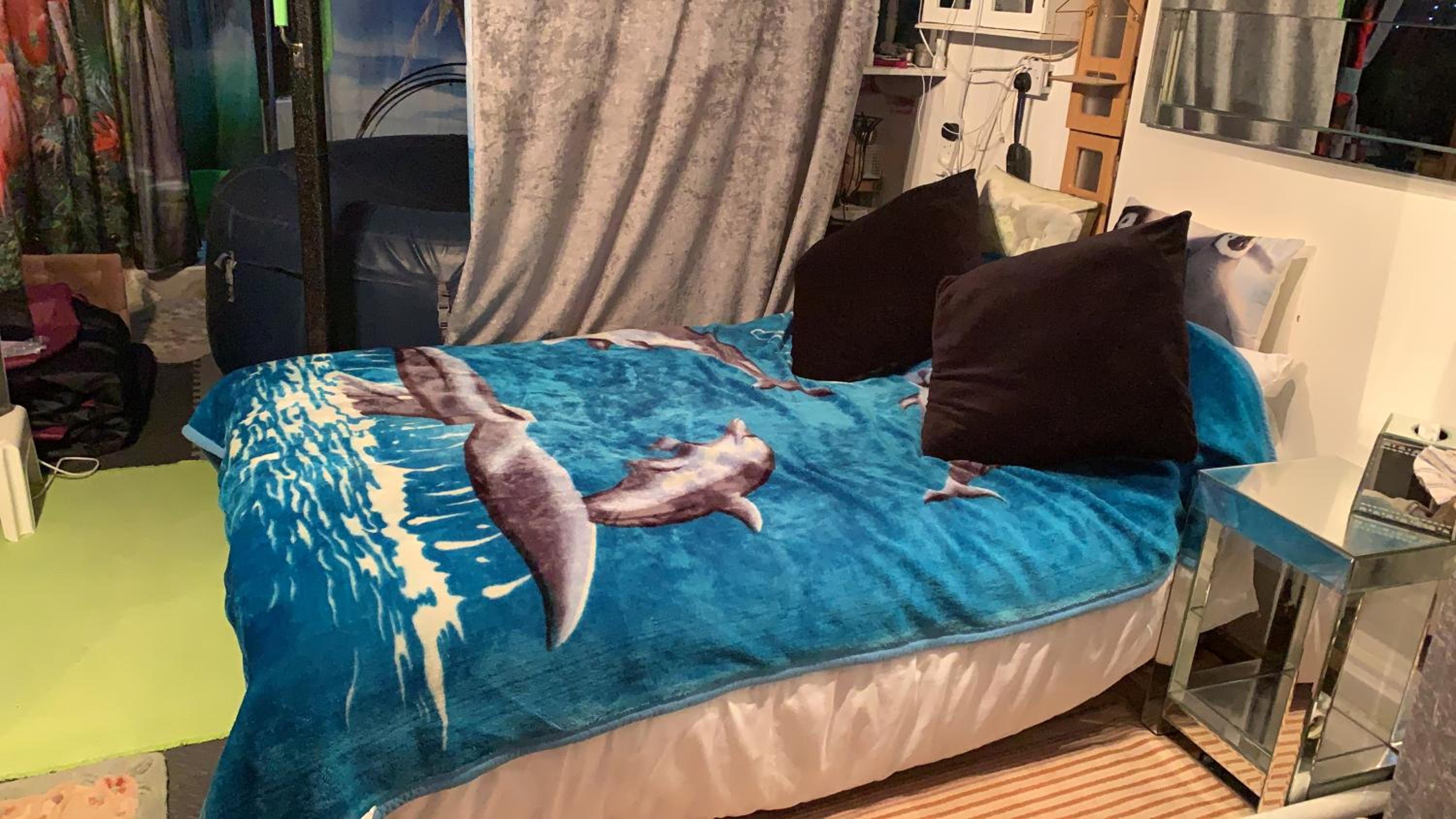 Queen Room photo 1