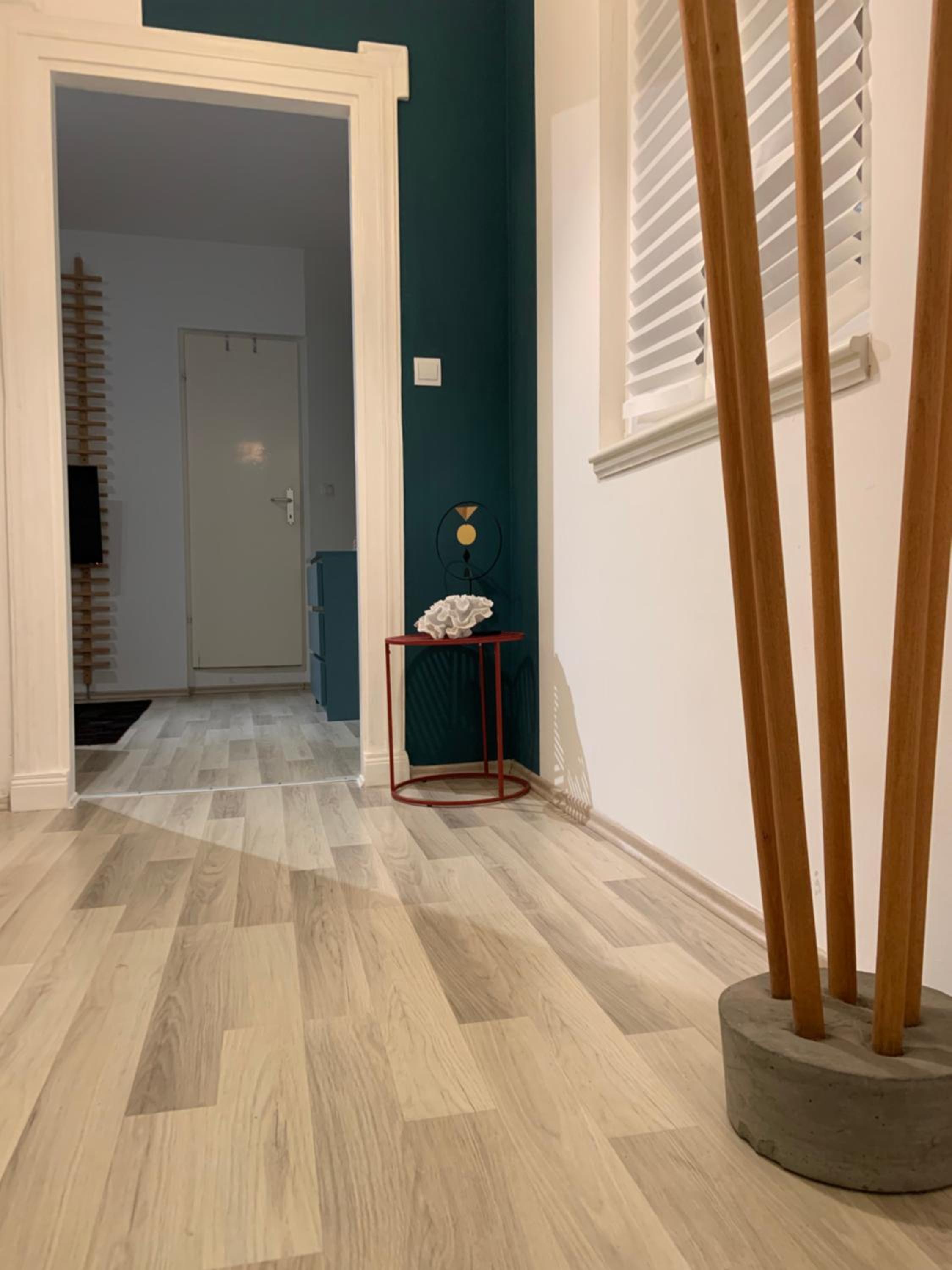 One-Bedroom Apartment photo 1