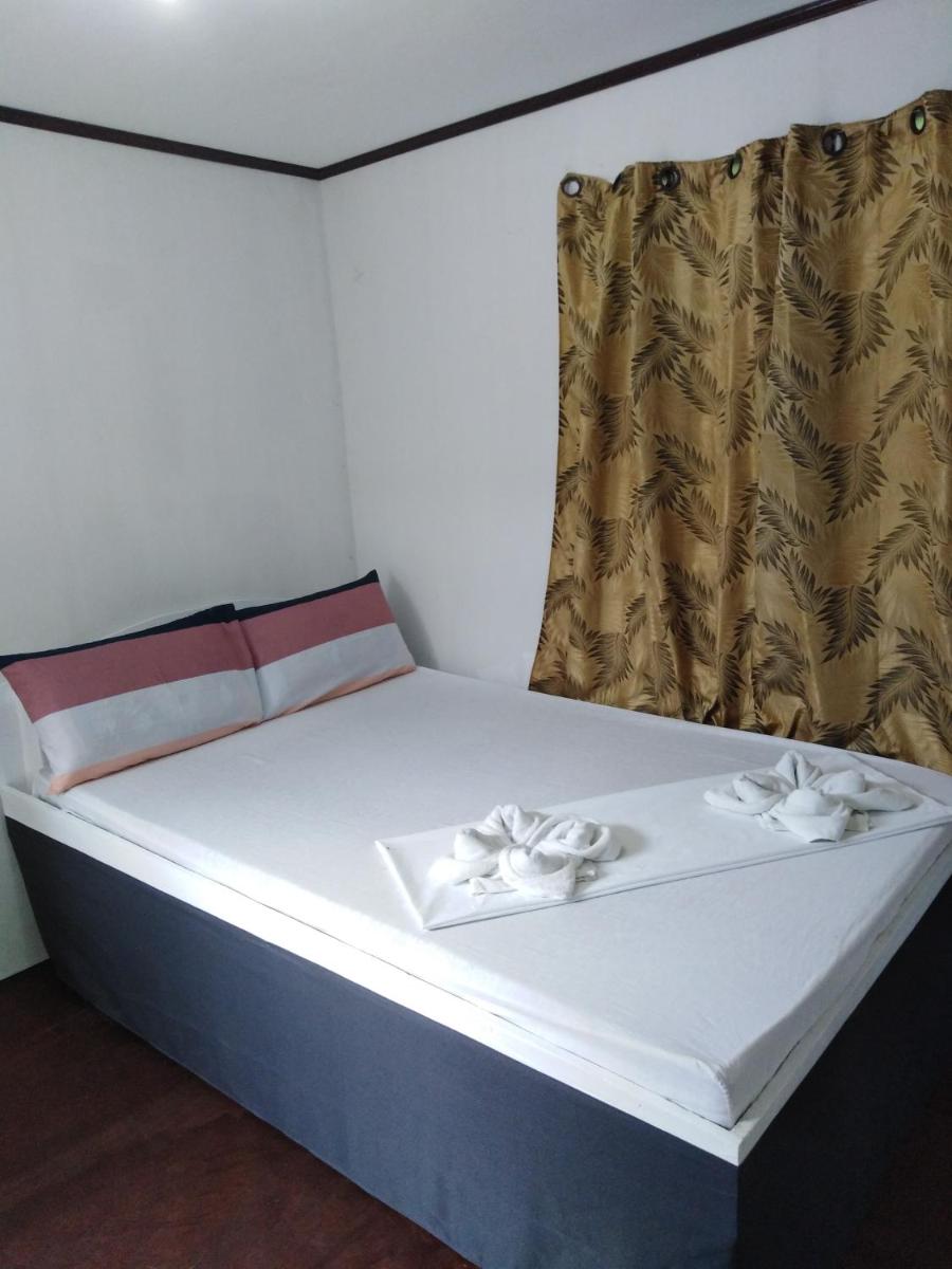 Double Room with Shared Bathroom photo 3