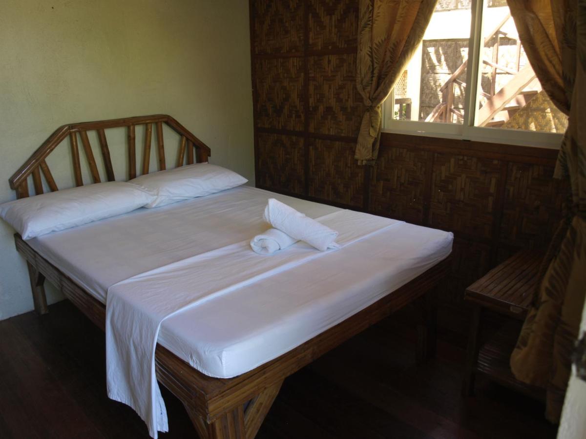 Double Room with Pool View photo 2