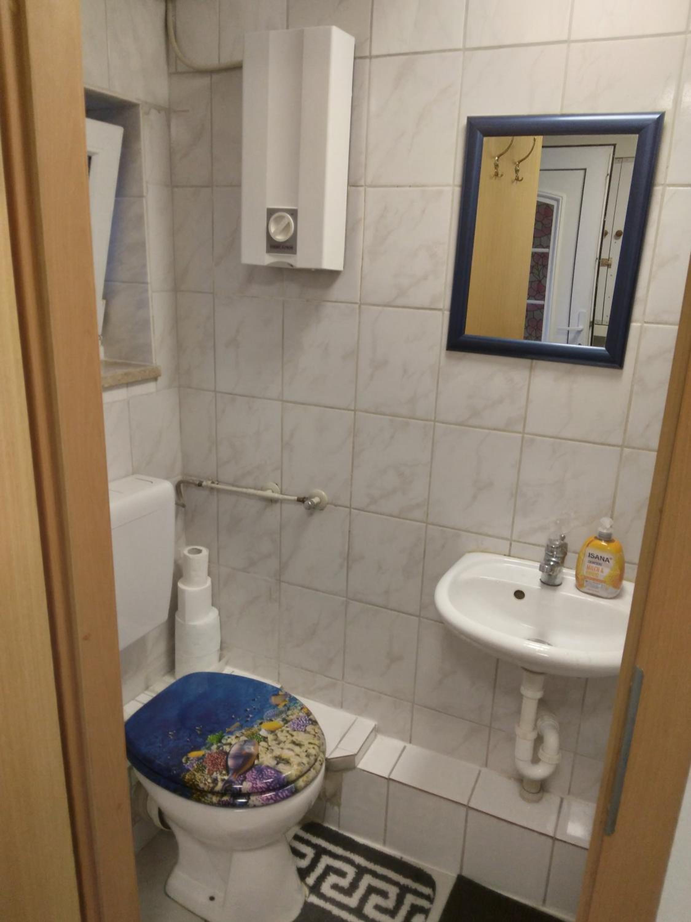 One-Bedroom Apartment photo 2
