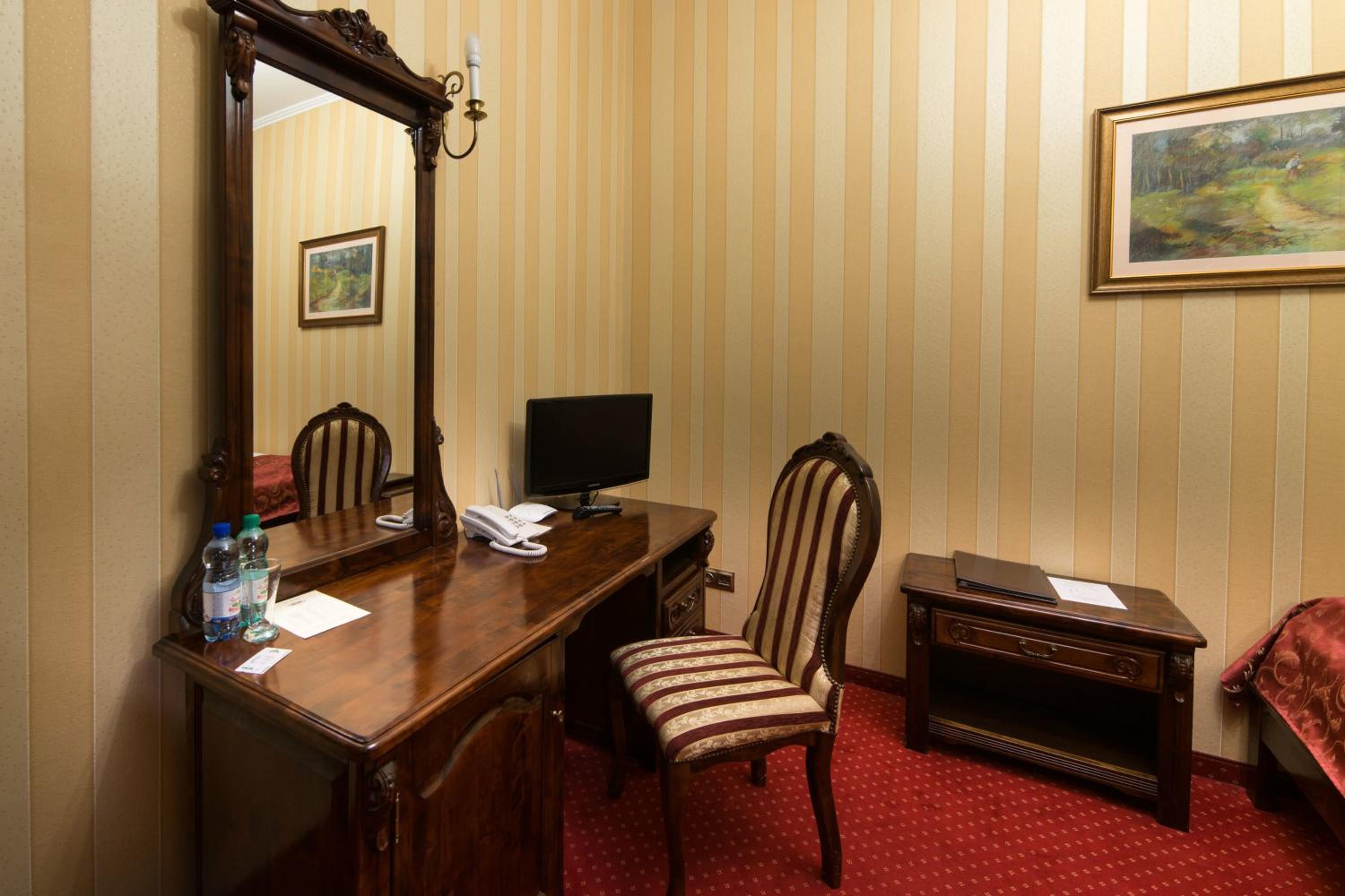 Single Room photo 2