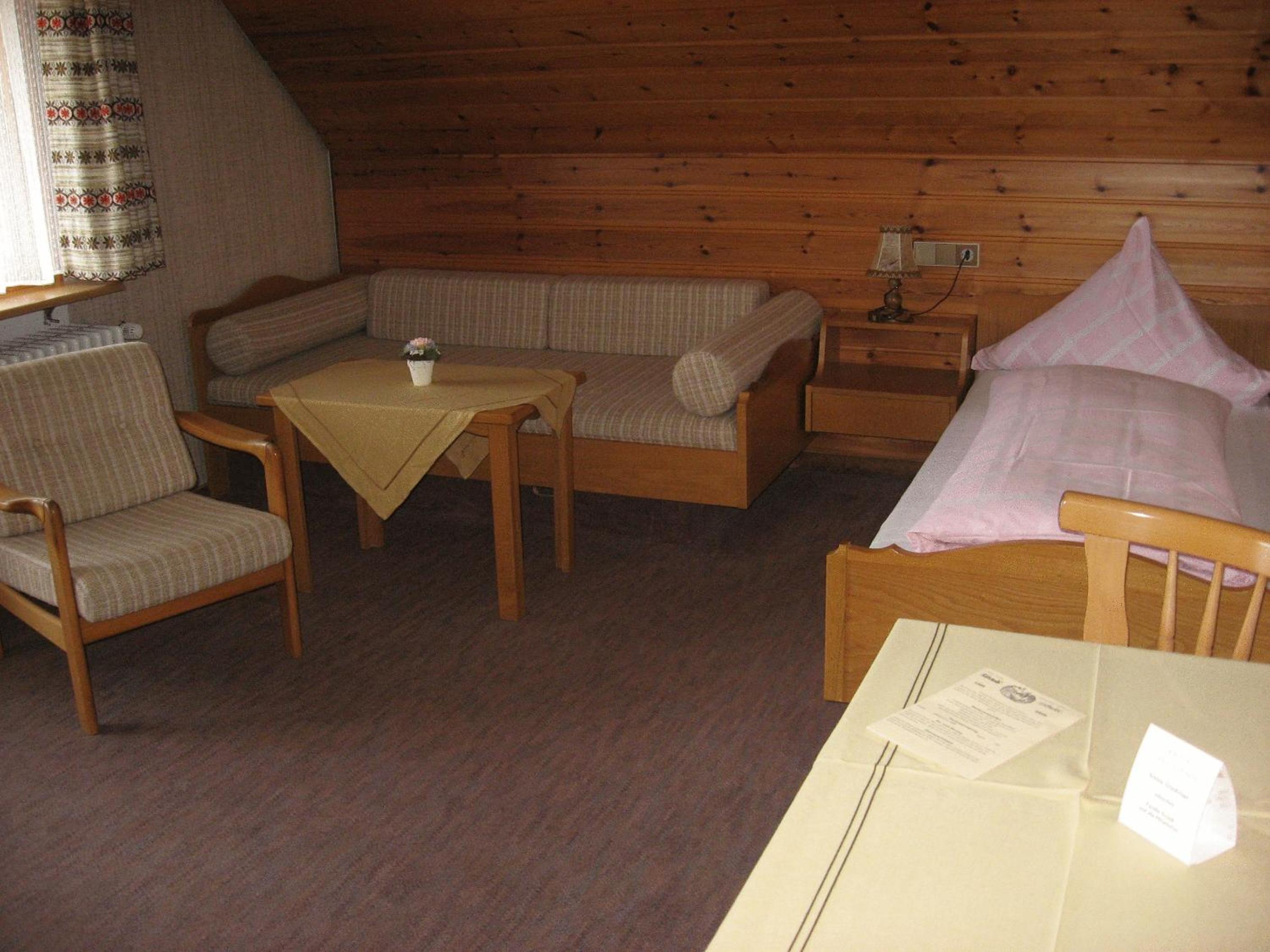 Single Room - apartment style