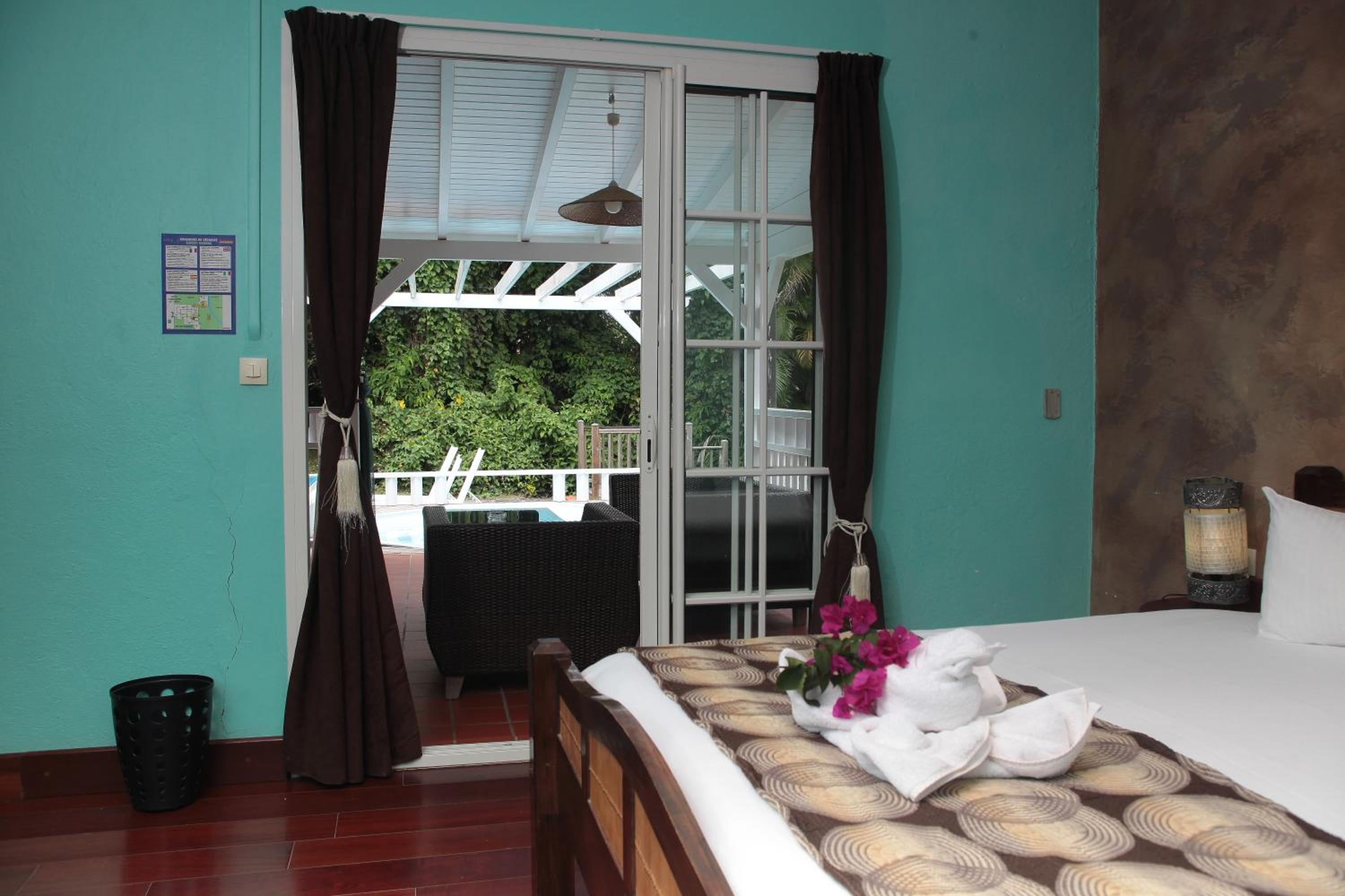 Two-Bedroom Bungalow photo 2