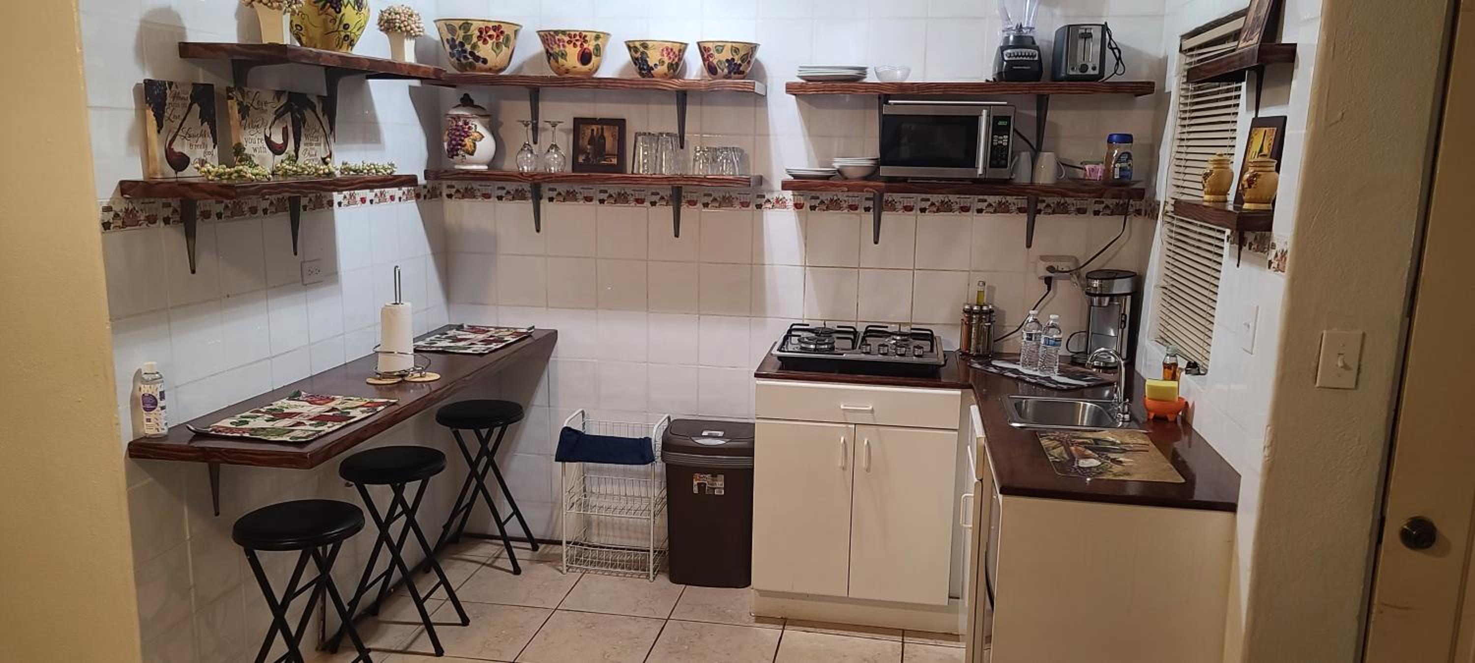 Three-Bedroom House - Photo 8