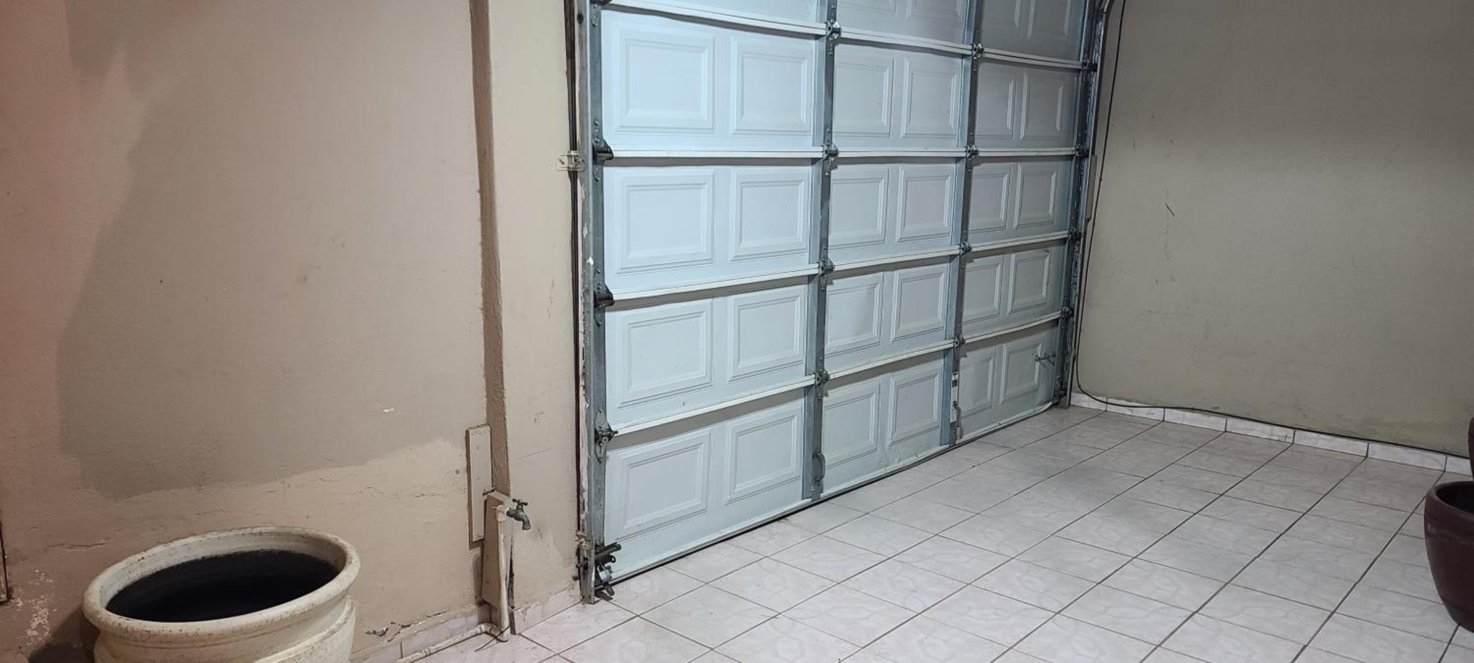 Three-Bedroom House - Photo 7