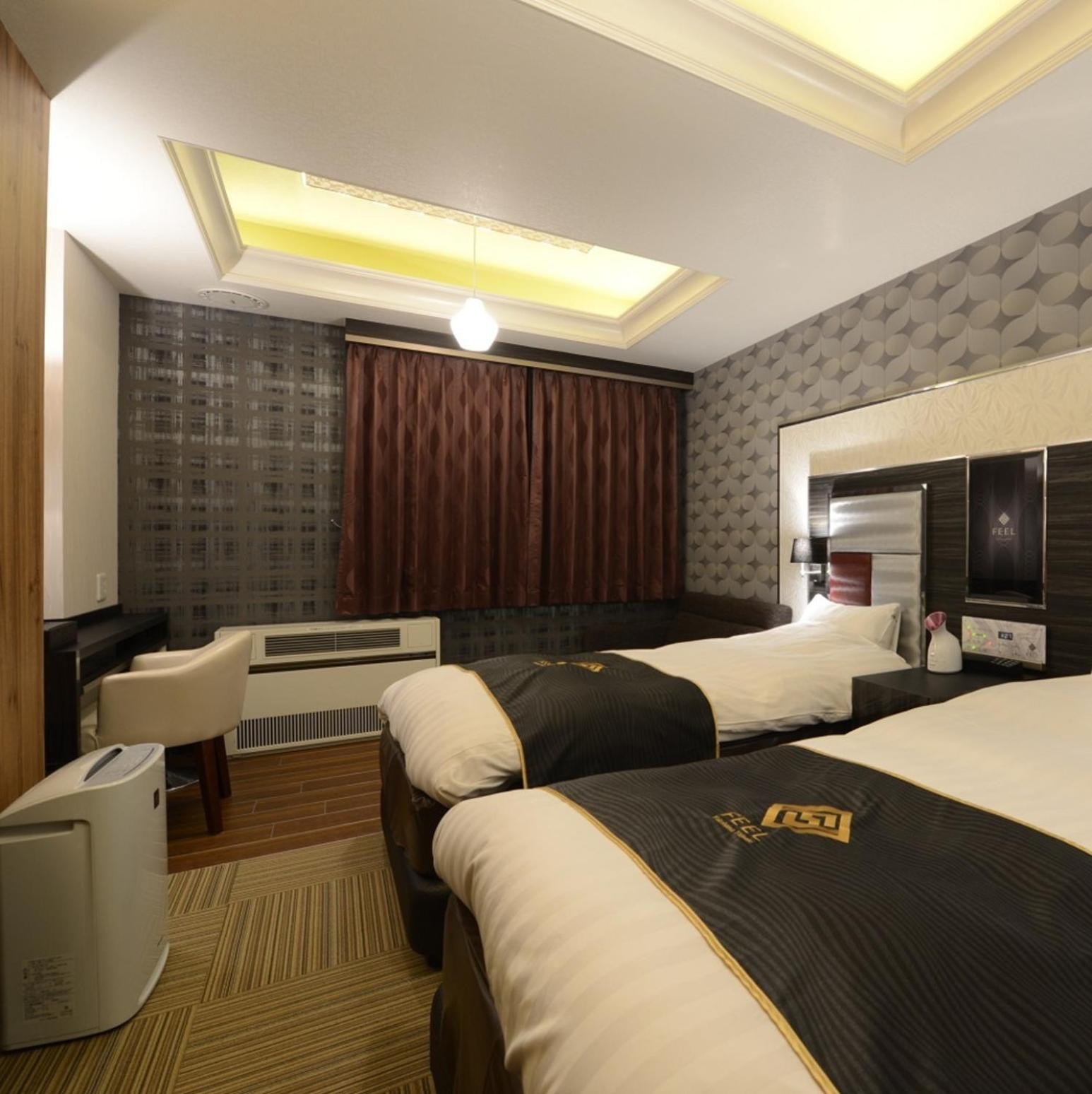 Deluxe Double Room - Smoking - Photo 3