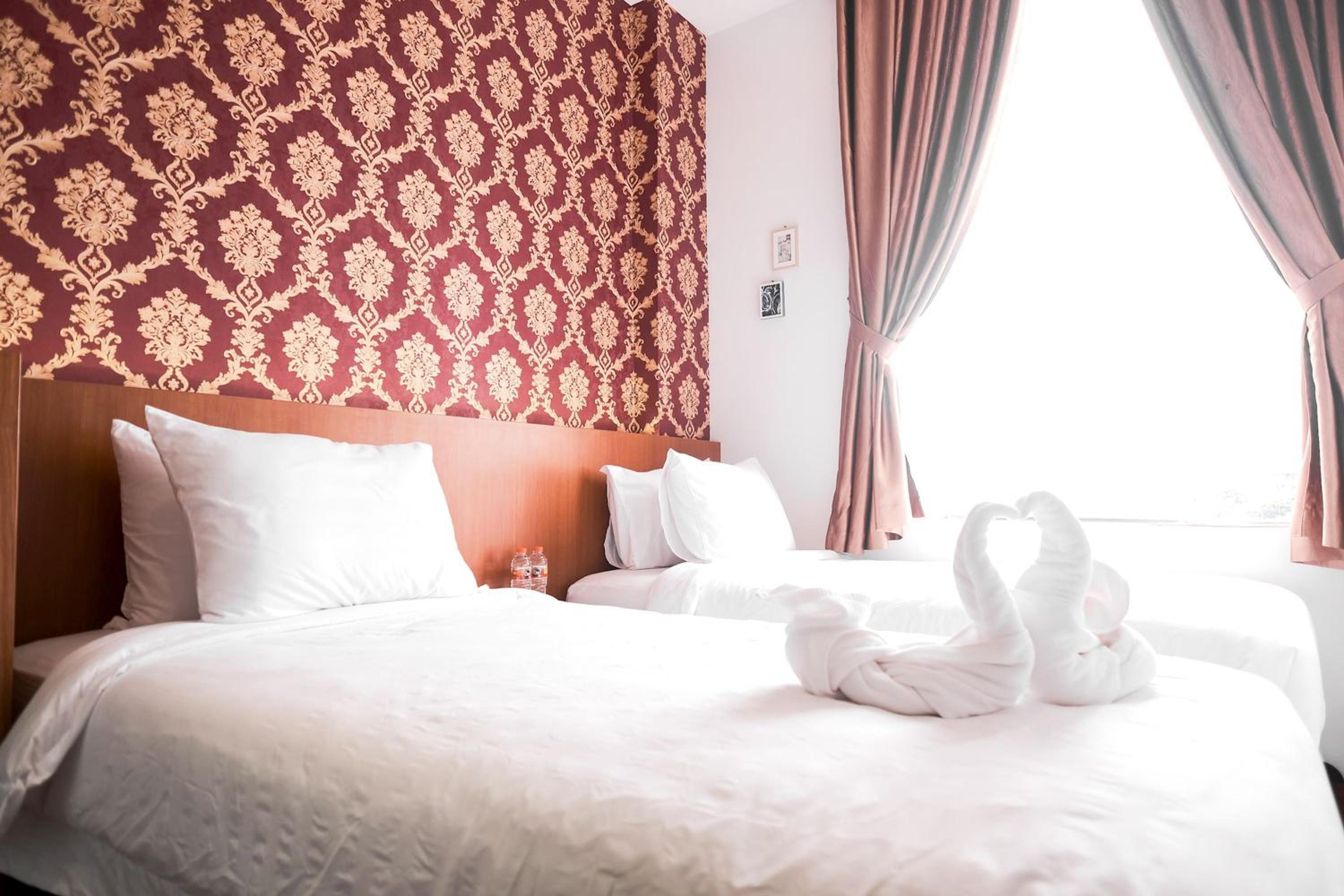 Standard Twin Room - Photo 5