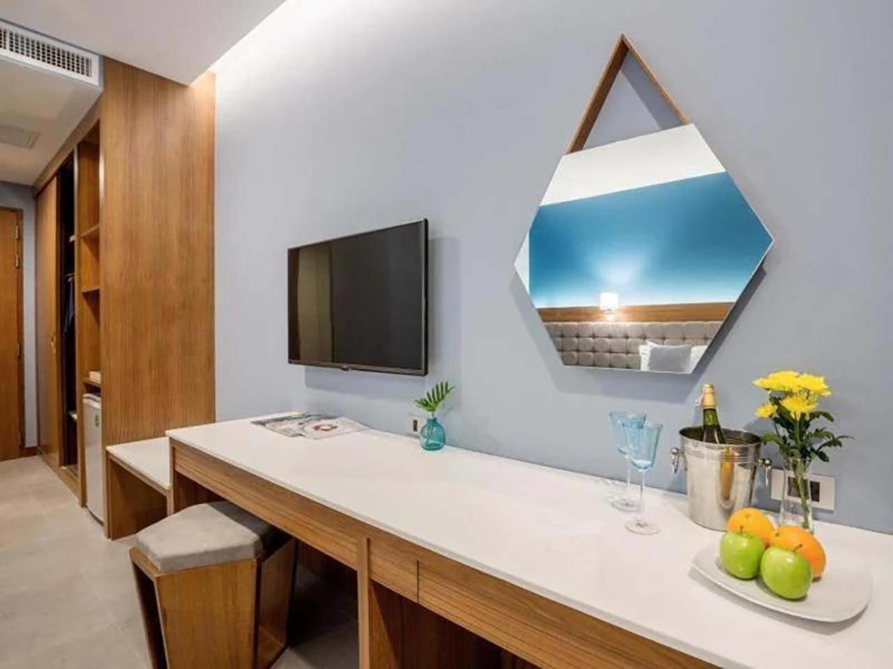 Superior Room with Balcony - Photo 1