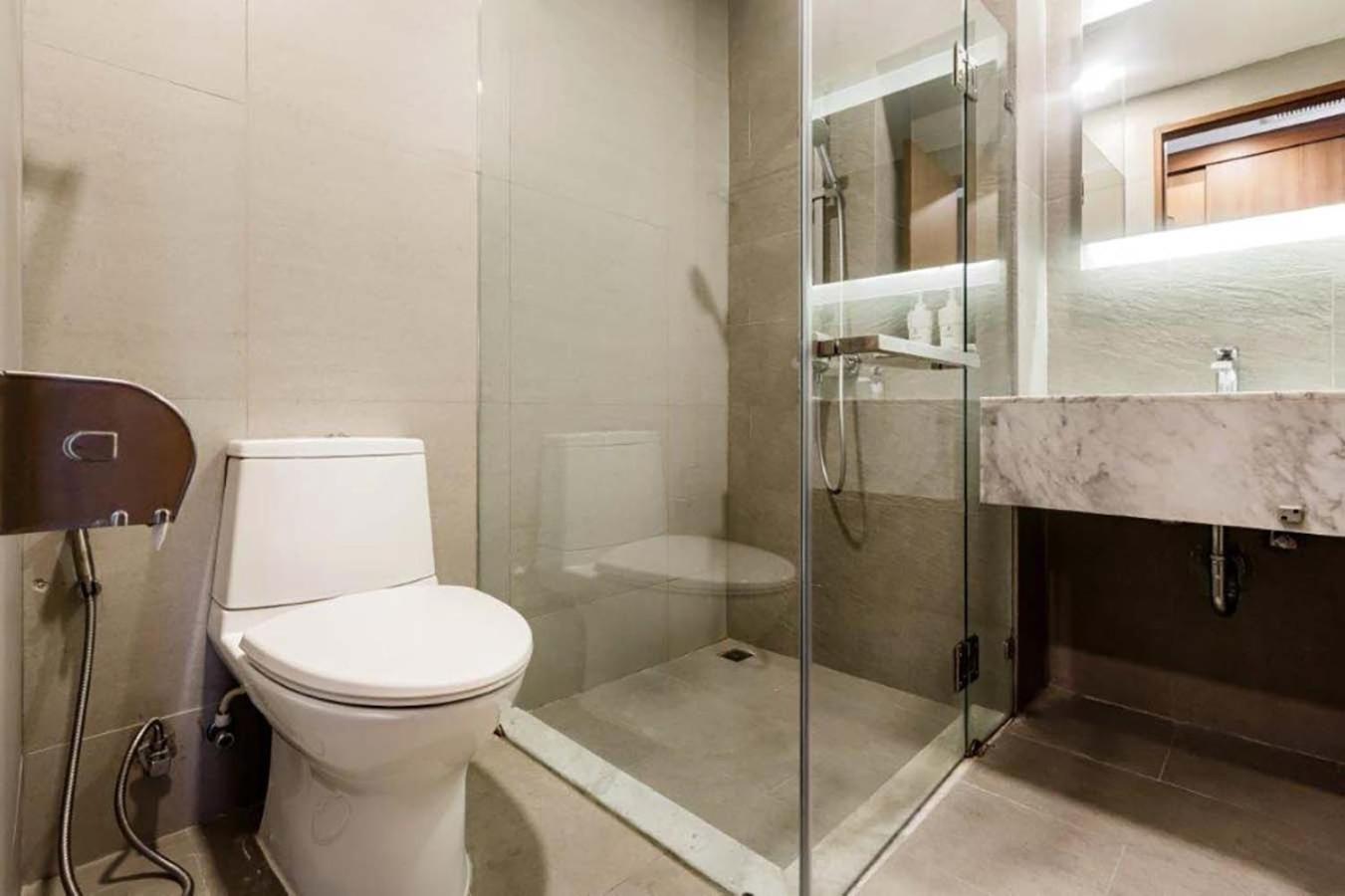 Superior Room with Balcony - Photo 4