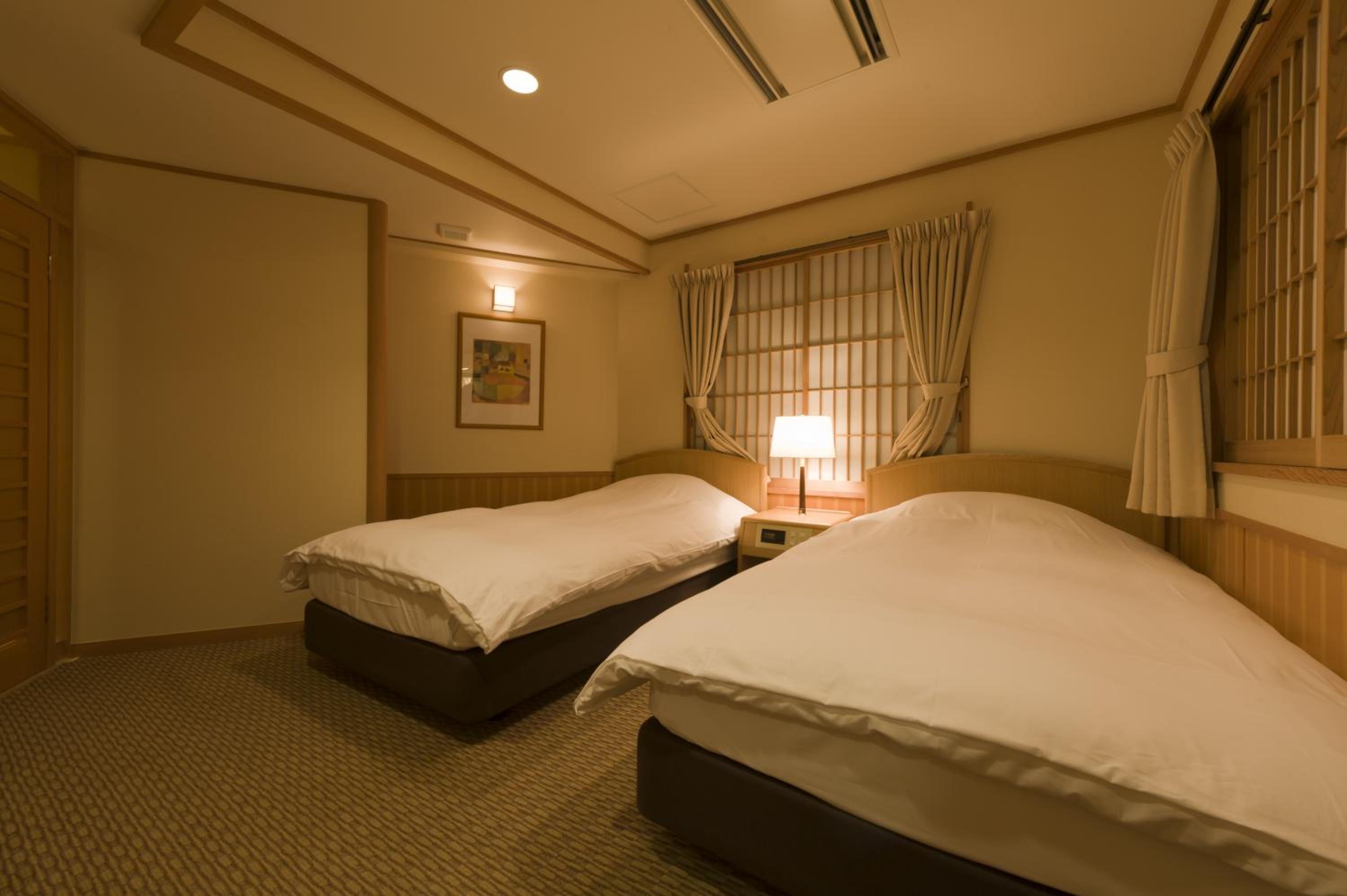 Room option 6 thumbnail 6