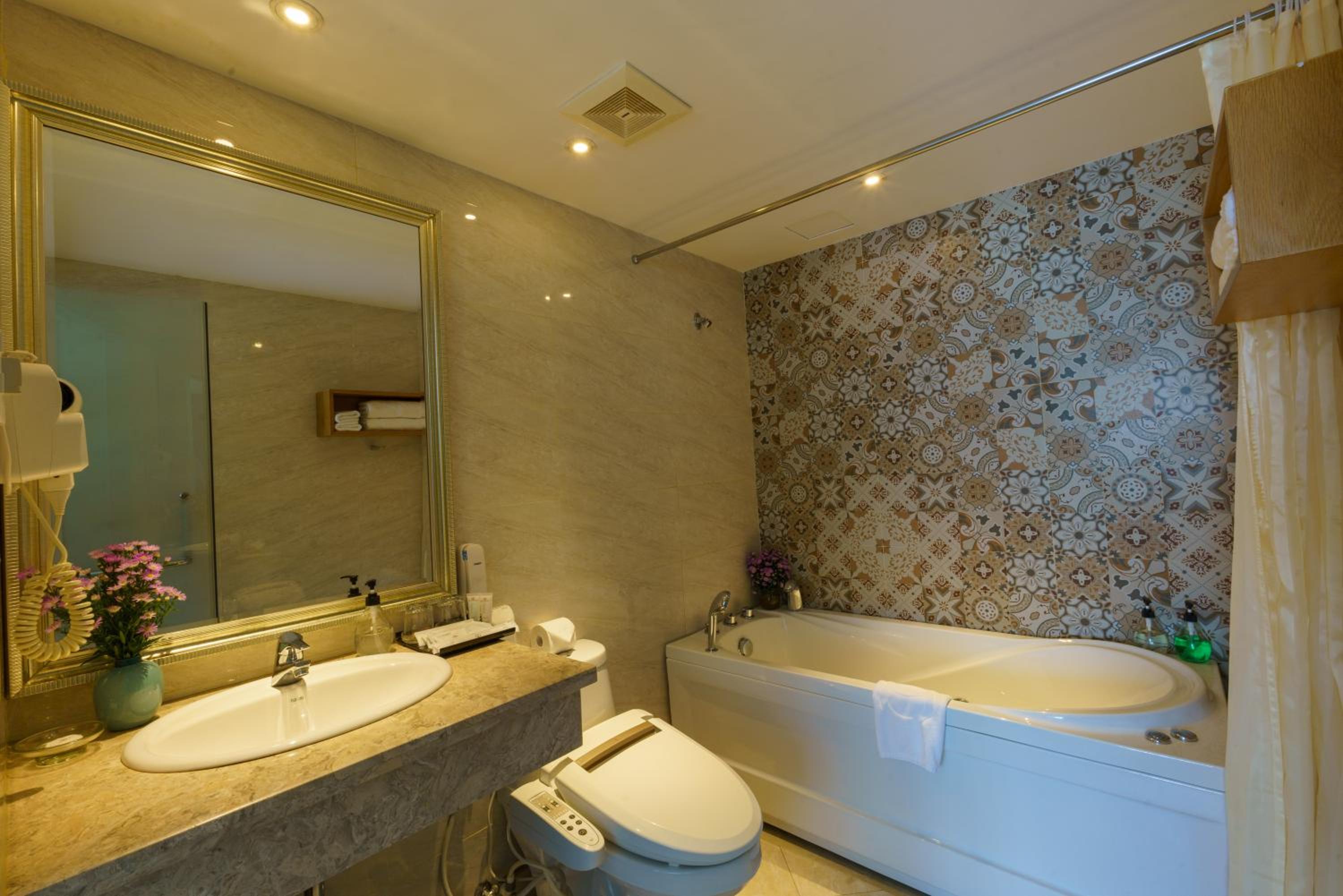 Luxury Double or Twin Room photo 2