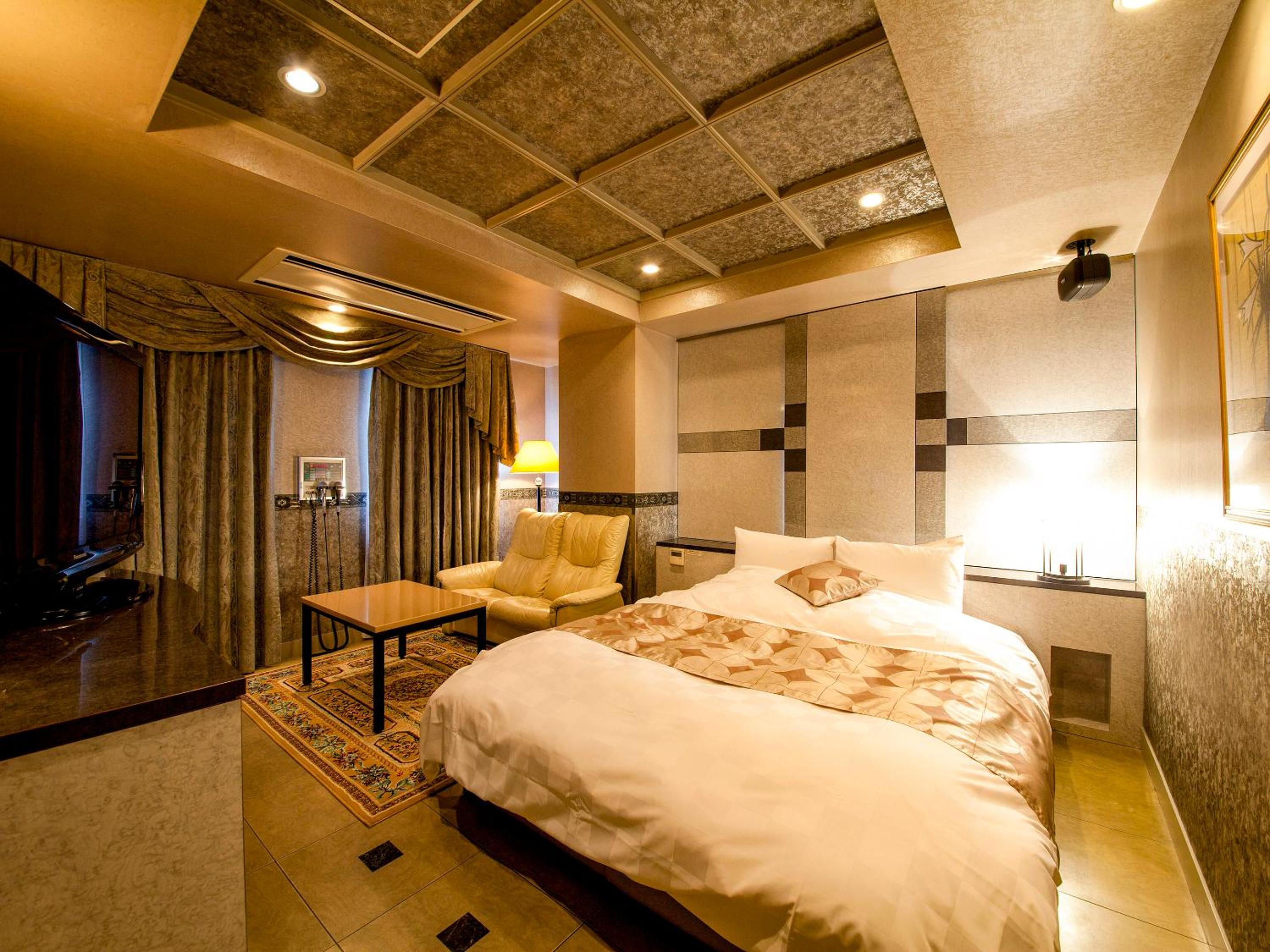 Double Room - Photo 25