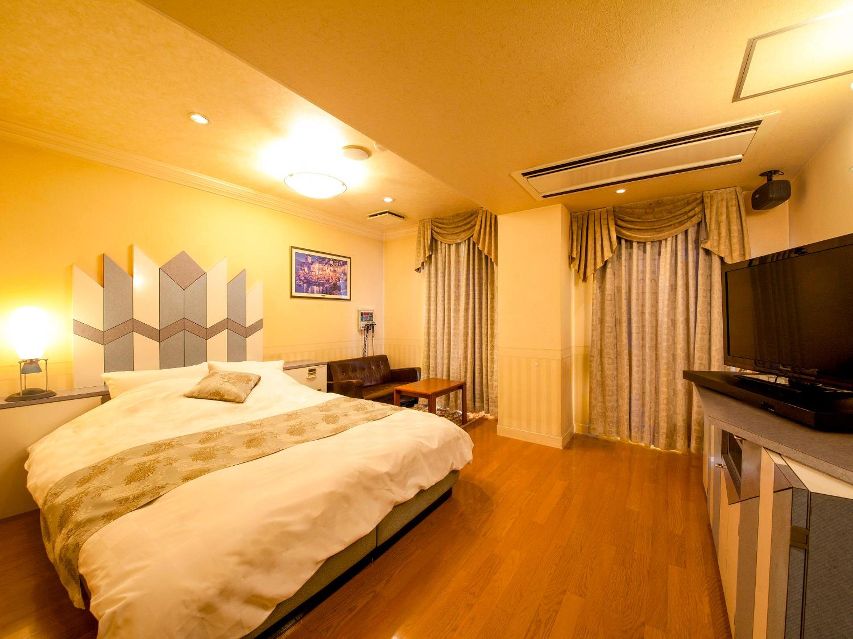 Double Room - Photo 22