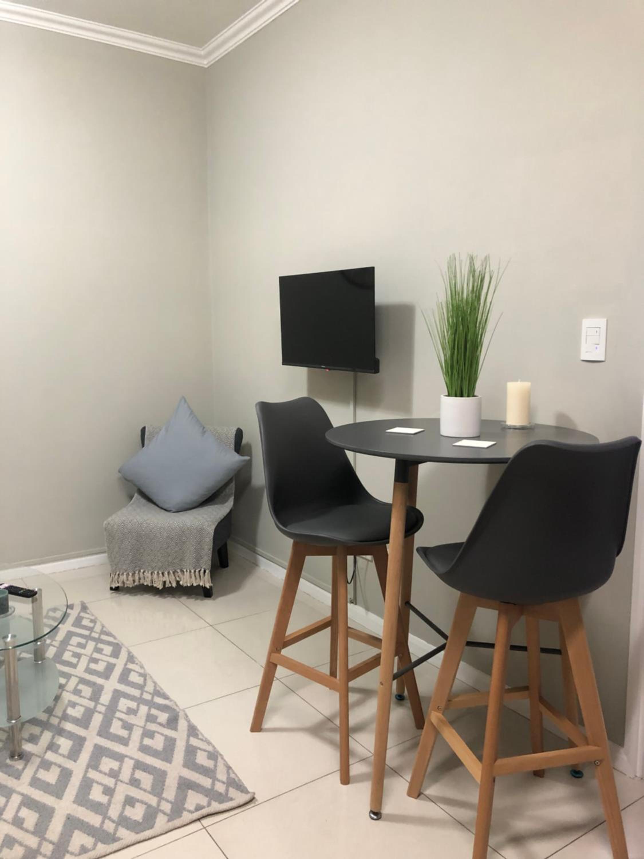 One-Bedroom Apartment - Photo 49