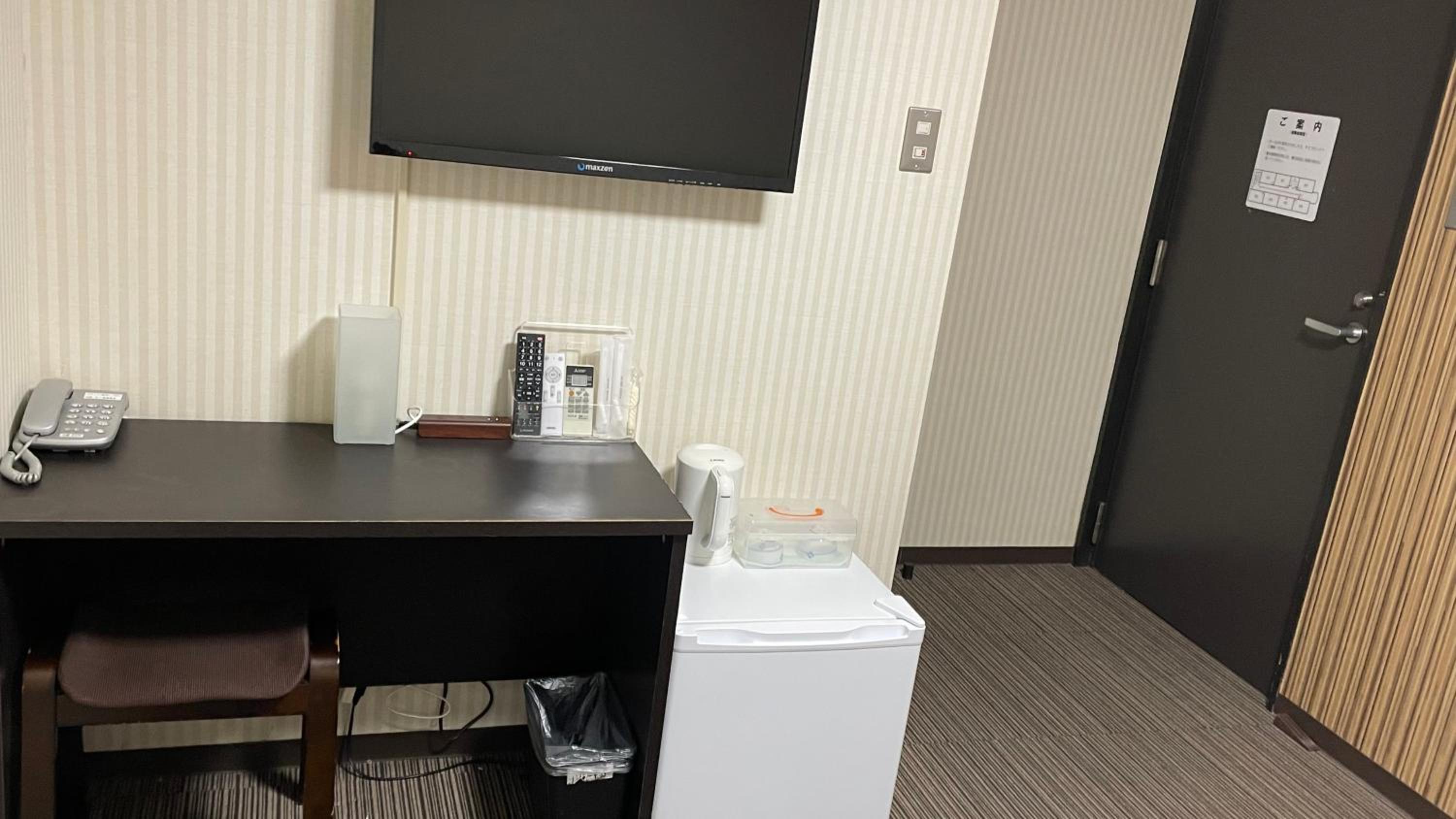 Standard Twin Room - Photo 7
