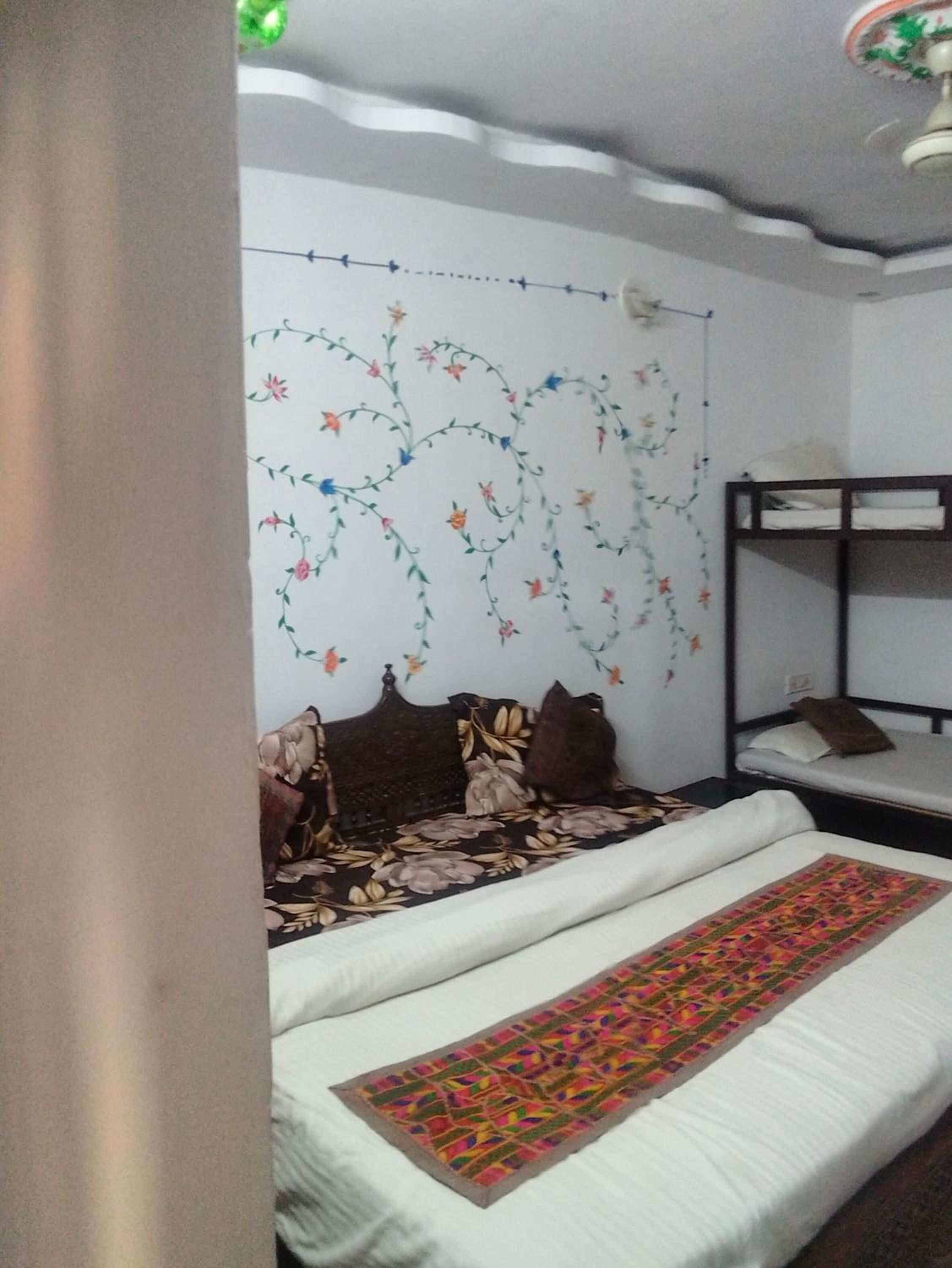 4-Bed Mixed Dormitory Room photo 3