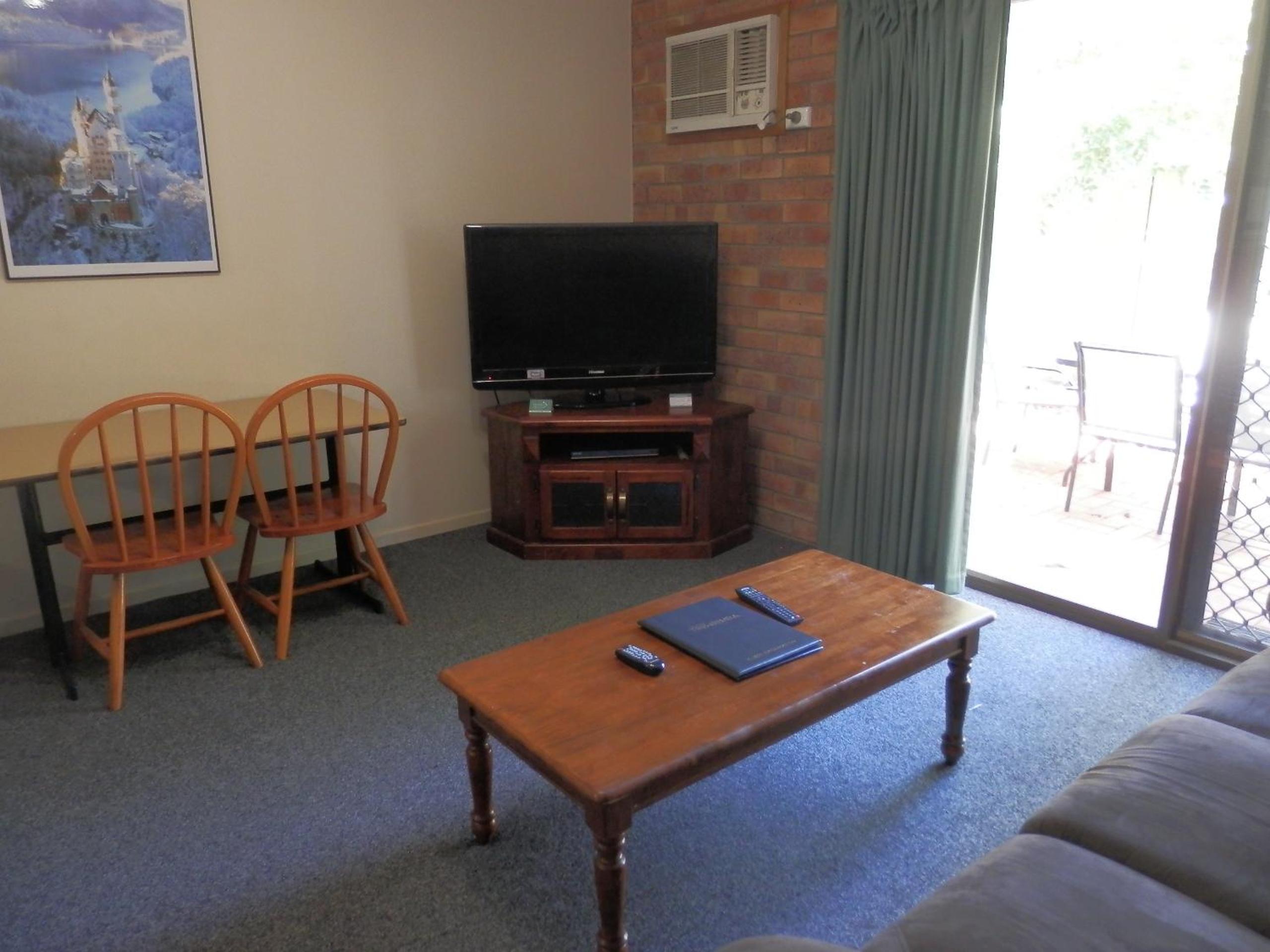 Large Two-Bedroom Apartment 19