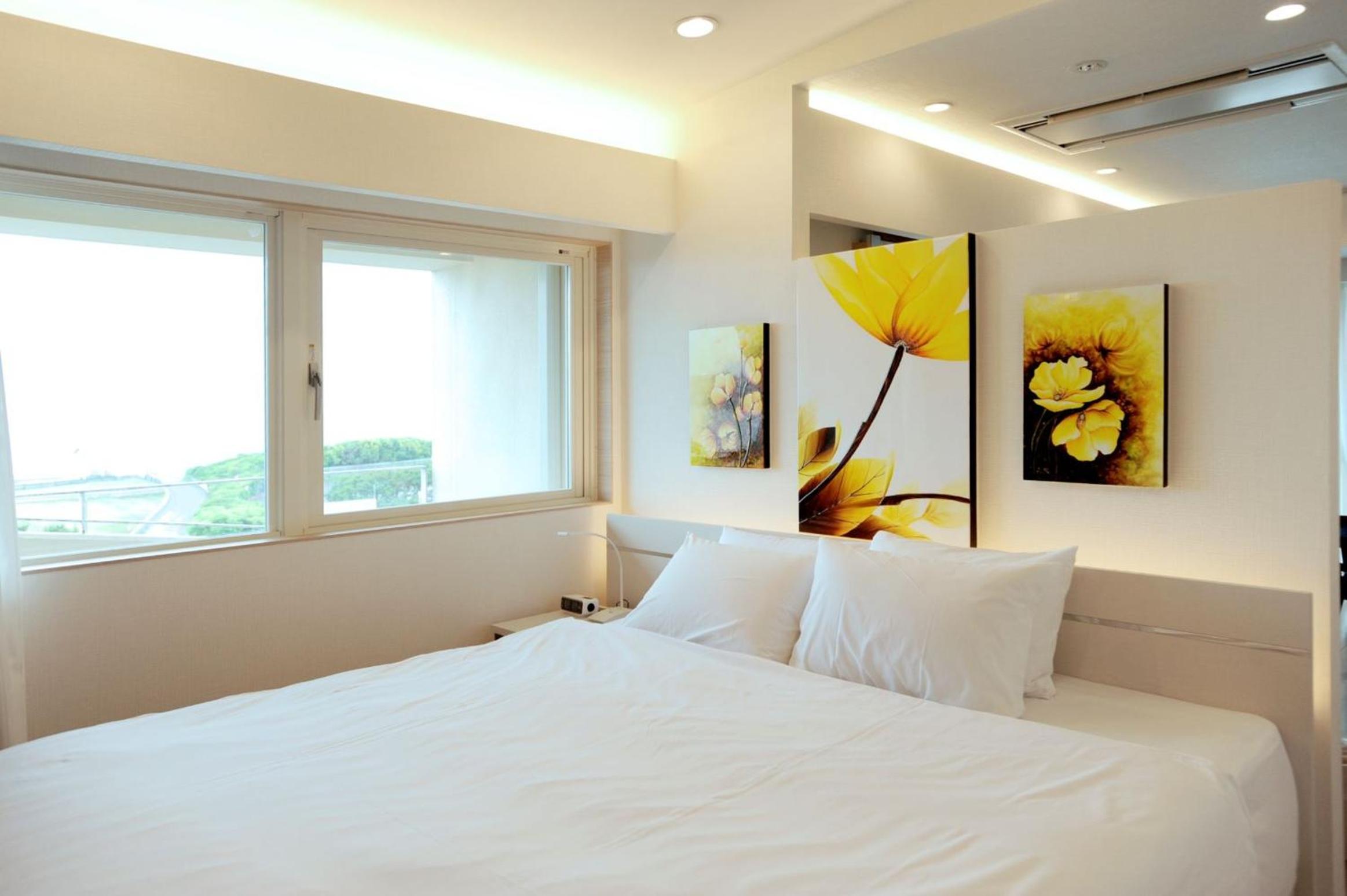 Junior Suite with Ocean View - Top Floor - Non-Smoking