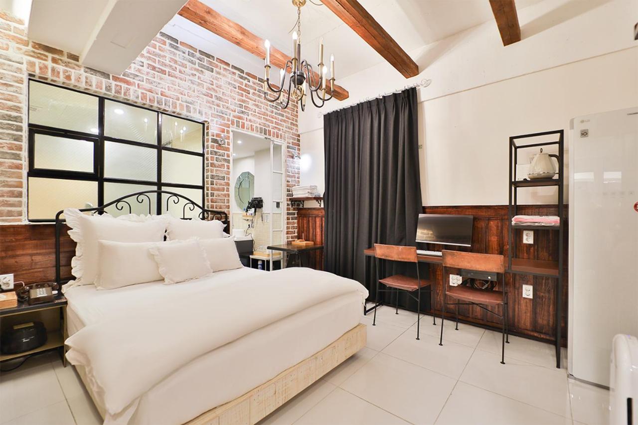 Junior Suite With Free Breakfast photo 1