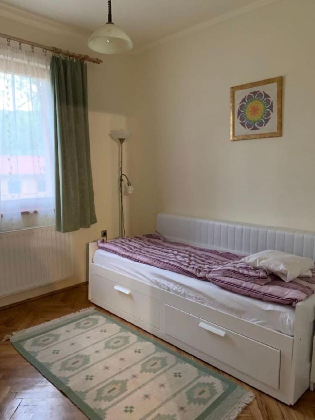 Three-Bedroom House - Photo 6