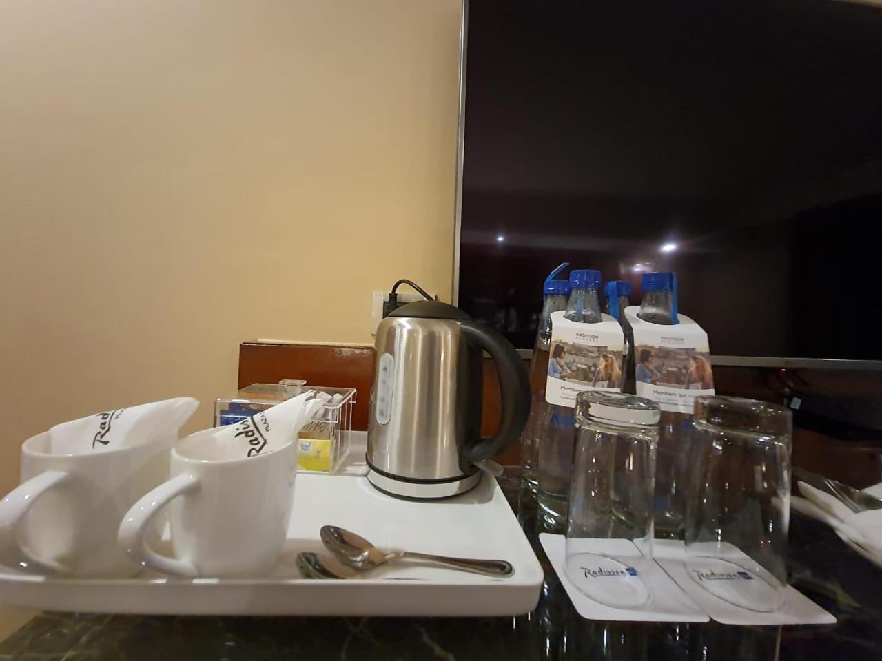 Superior Room with Happy Hours 01:00 PM to 06:00 PM 1+1 ,Free Pick up and drop to Worldmark Aerocity (subject to car availability) Superior Room with Happy Hours 01:00 PM to 06:00 PM 1+1 ,Free Pick up and drop to Worldmark Aerocity (subject to car availability)