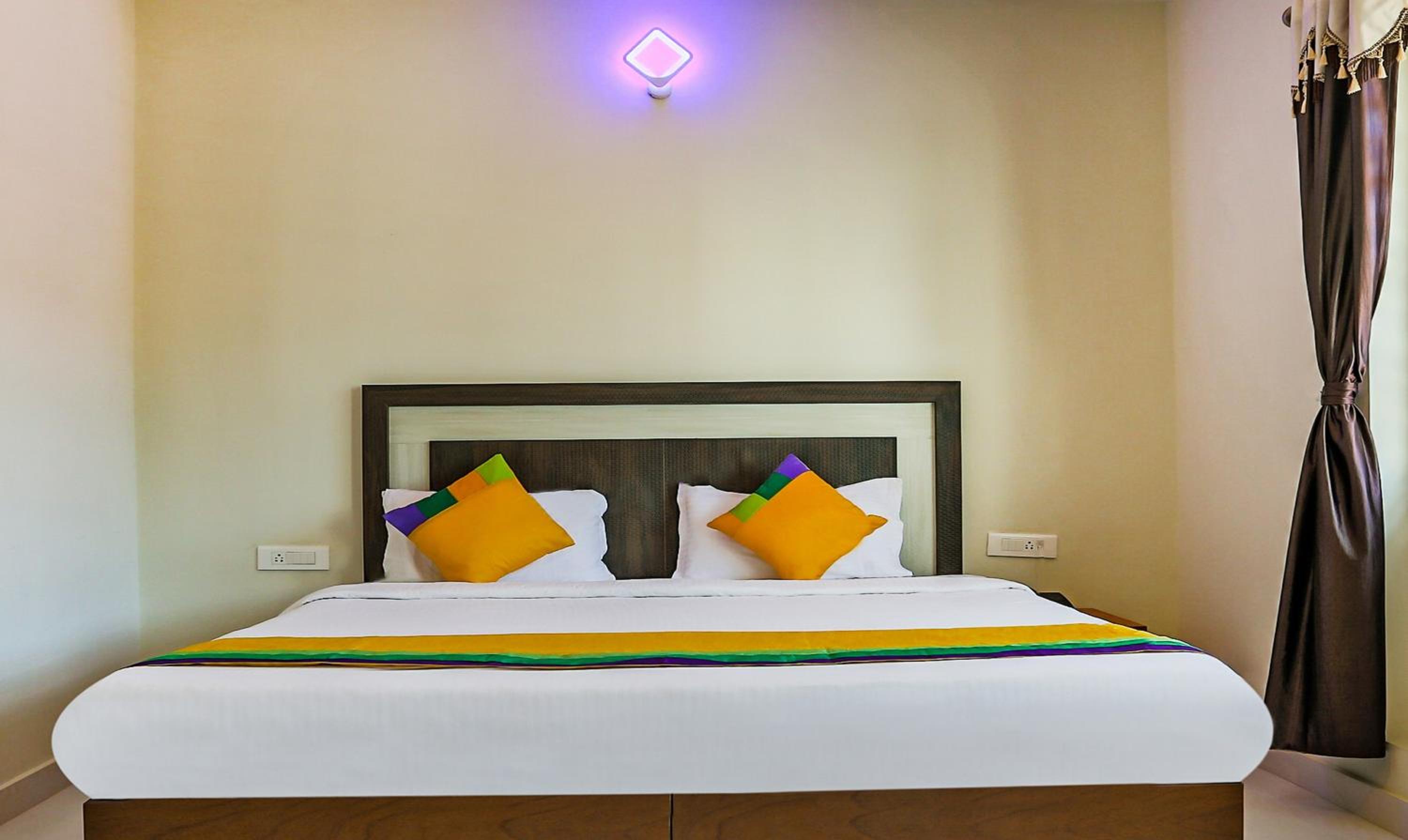 Deluxe Double Room photo 3