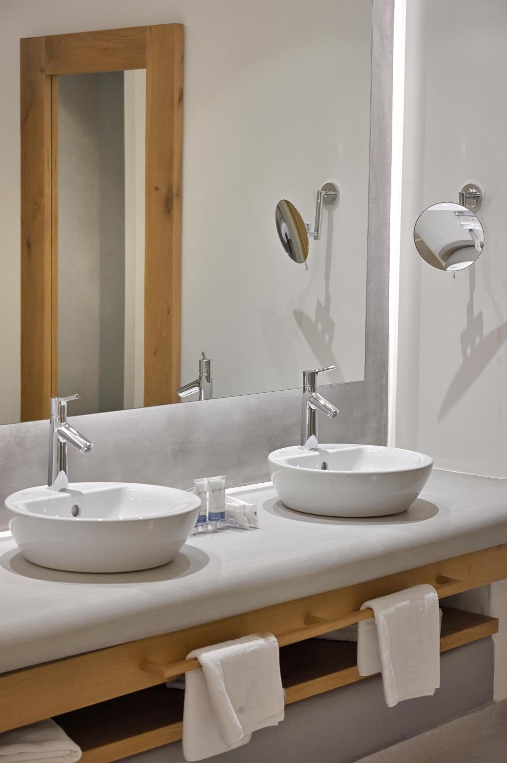 Superior Triple Room - Photo 12