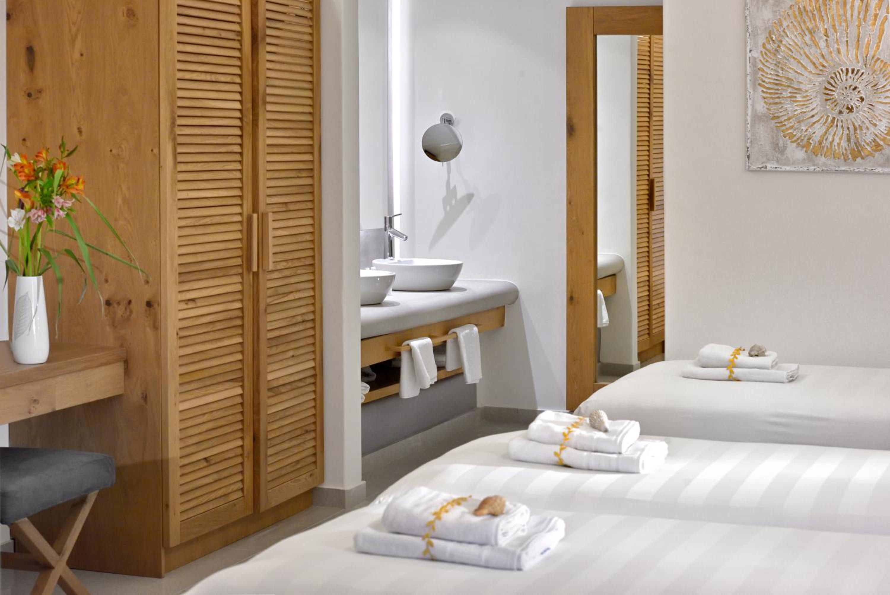 Superior Triple Room - Photo 9
