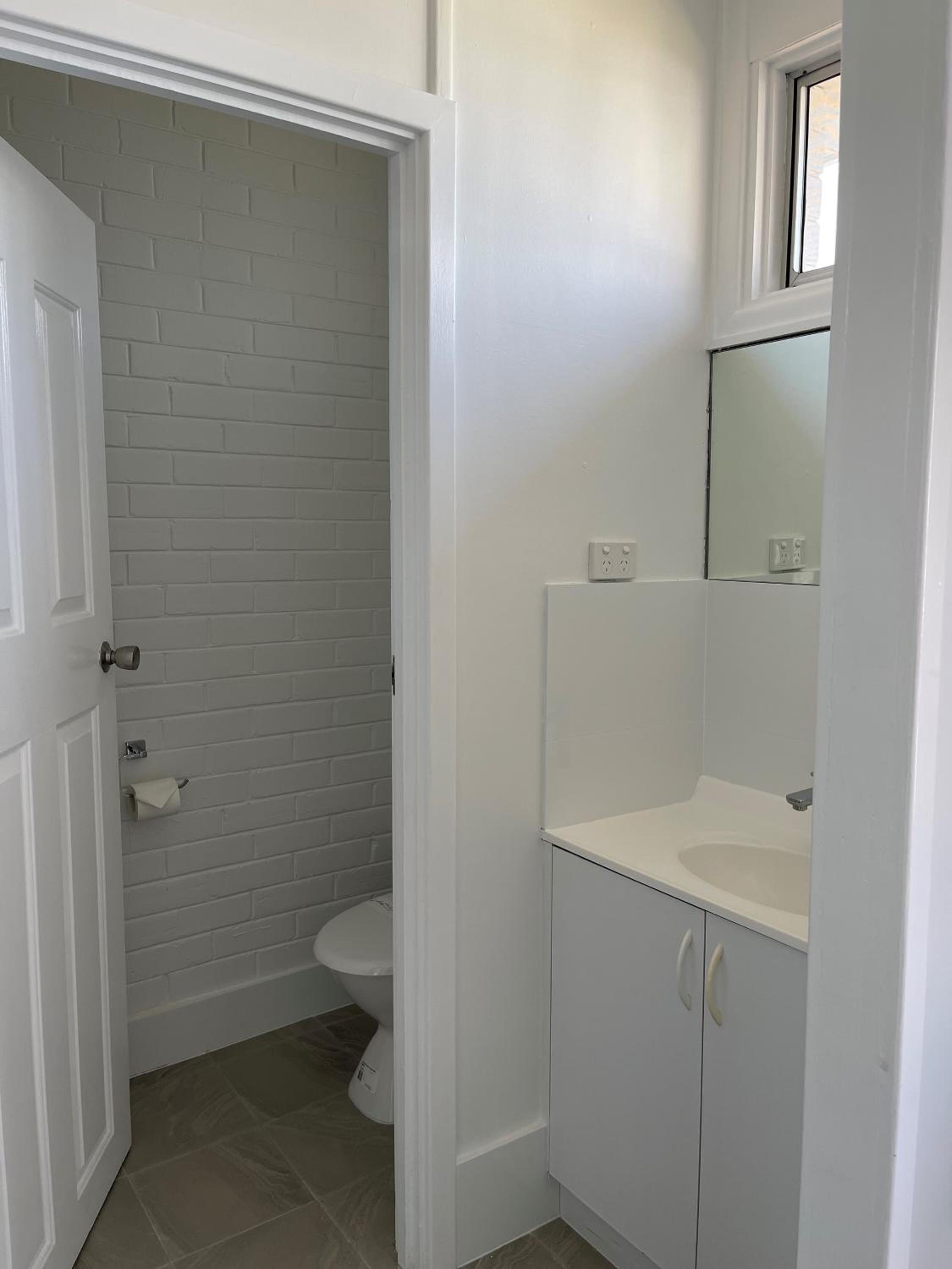Two-Bedroom Apartment - Photo 6