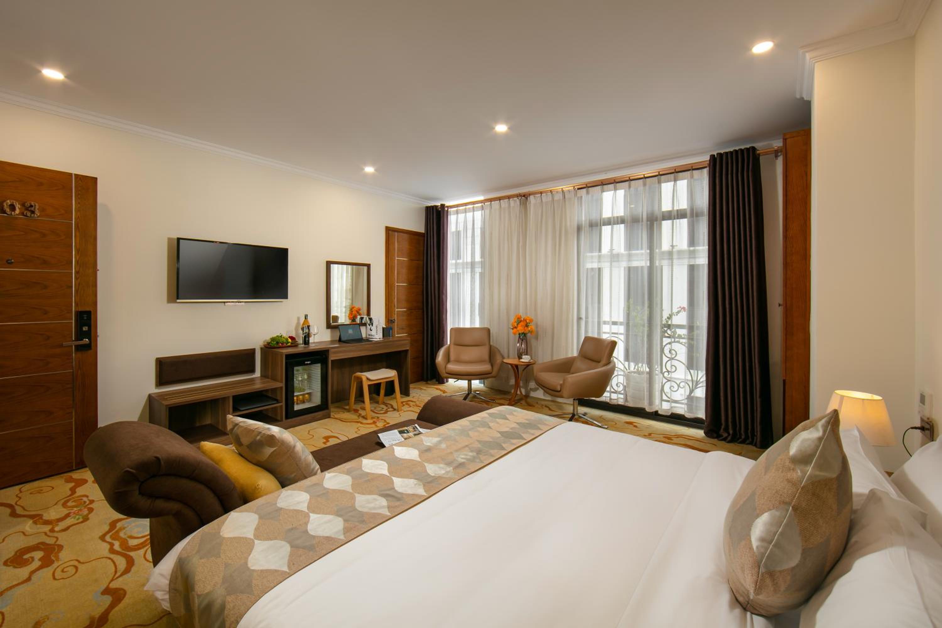 Suite Double with Balcony photo 2